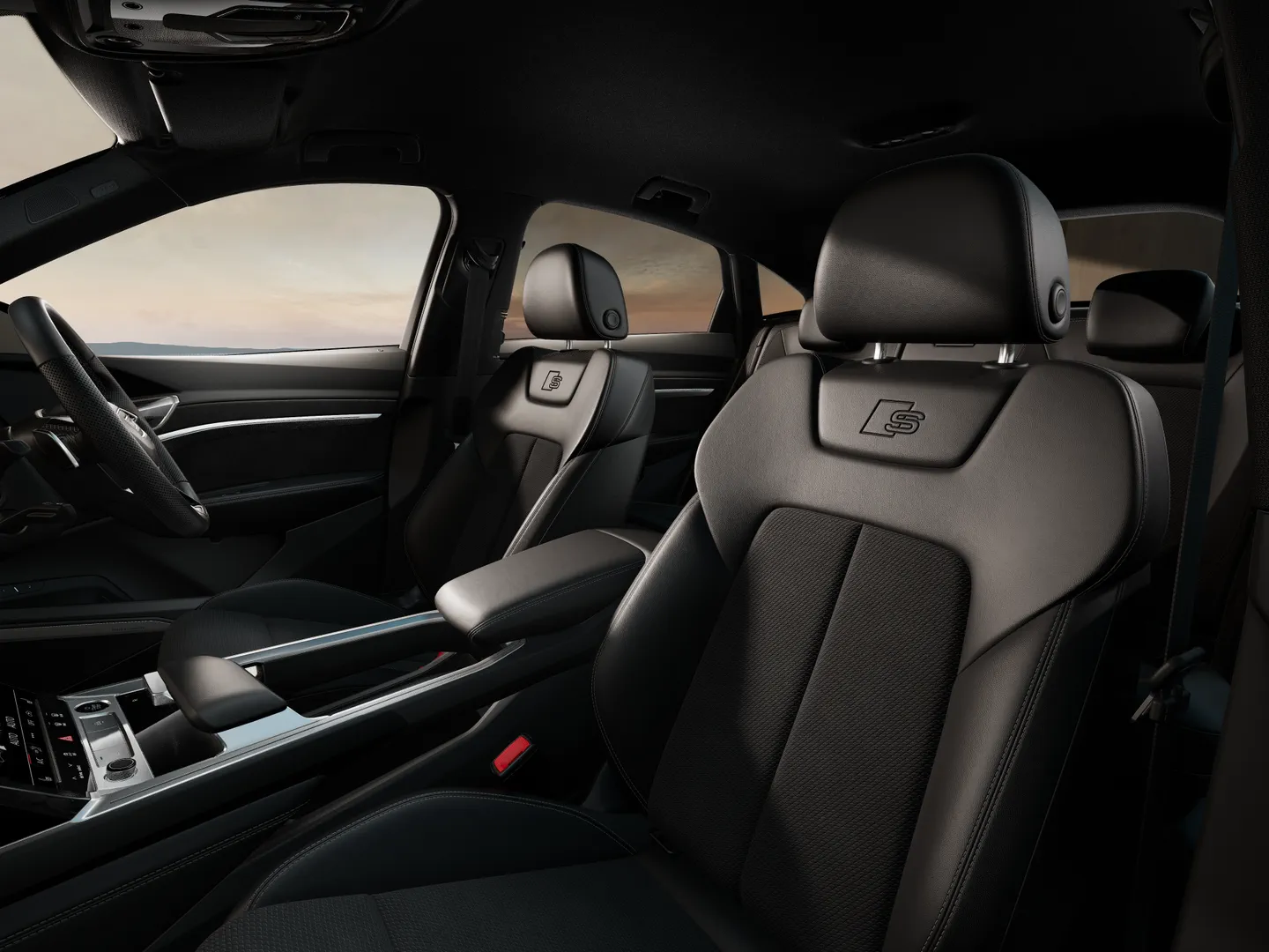 Image about Audi Q8 Sportback e-tron 55 e-tron quattro S line 300,00 kW