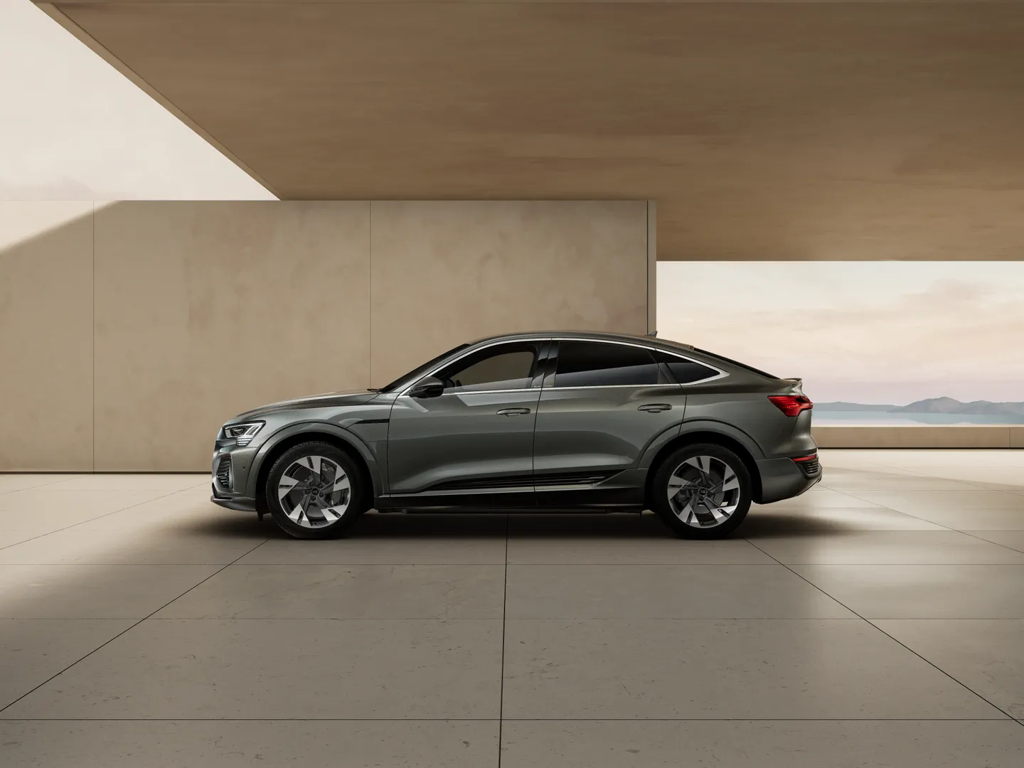 Image about Audi Q8 Sportback e-tron 55 e-tron quattro S line 300,00 kW