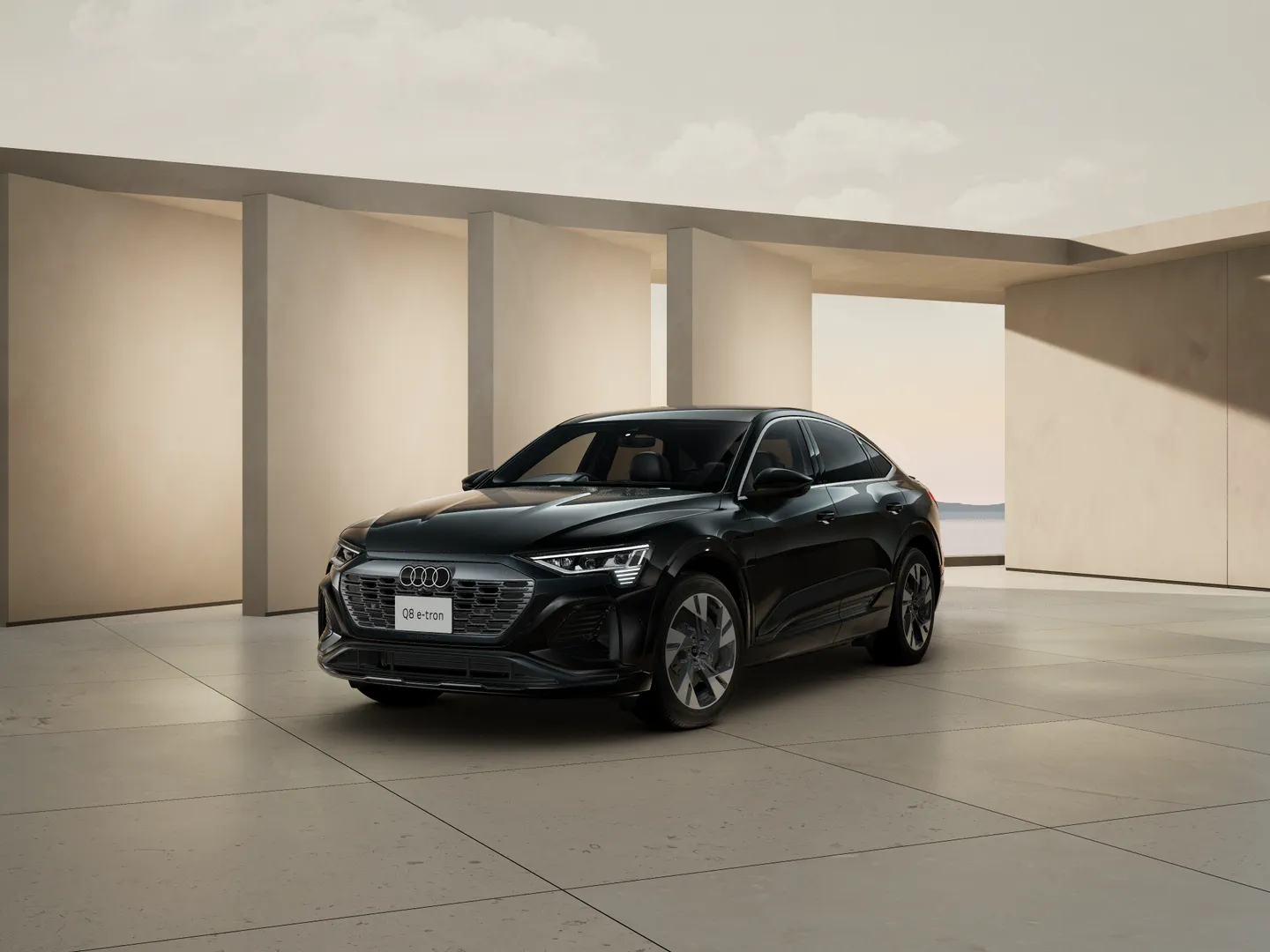 Audi Q8 Sportback e-tron 55 e-tron quattro S line 300,00 kW フロント3/4ビュー