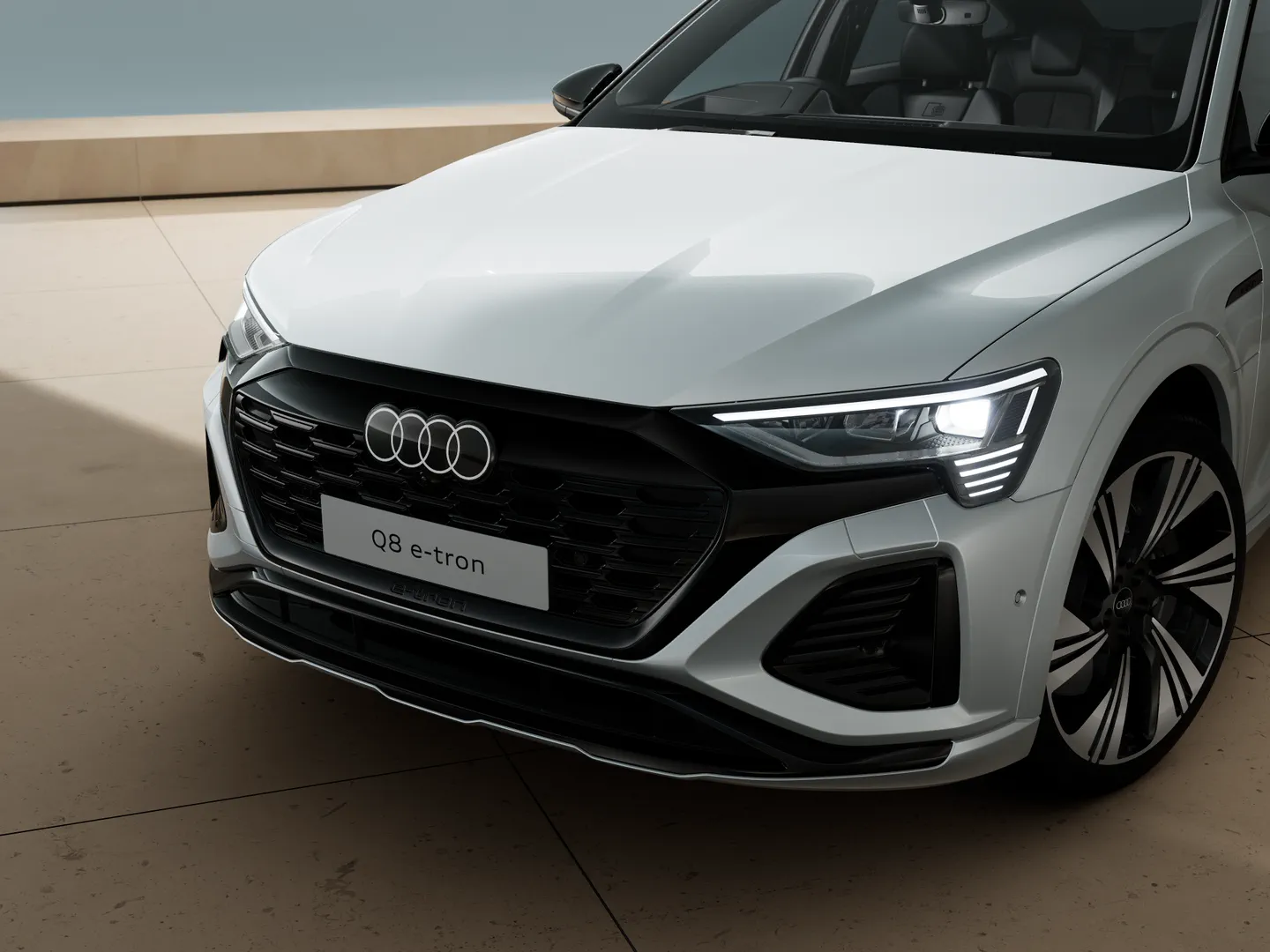 Image about Audi Q8 Sportback e-tron 55 e-tron quattro S line 300,00 kW