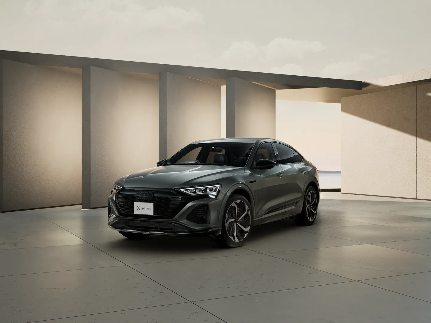 Image about Audi Q8 Sportback e-tron 55 e-tron quattro S line 300,00 kW