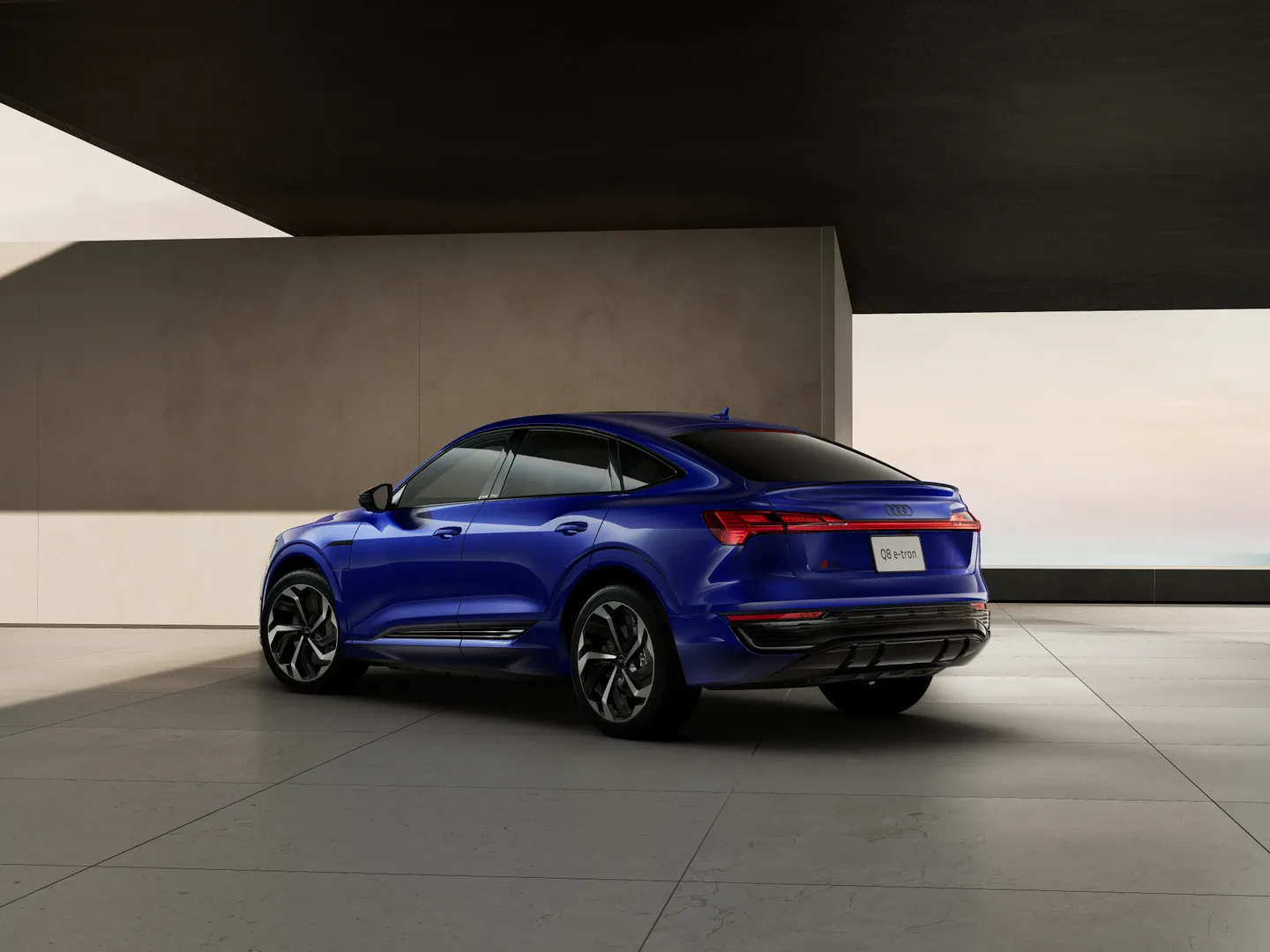 Image about Audi Q8 Sportback e-tron 55 e-tron quattro S line 300,00 kW