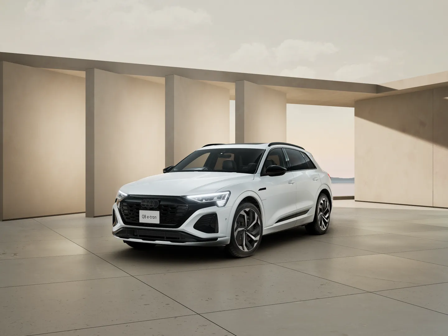 Image about Audi Q8 e-tron 55 e-tron quattro S line 300,00 kW
