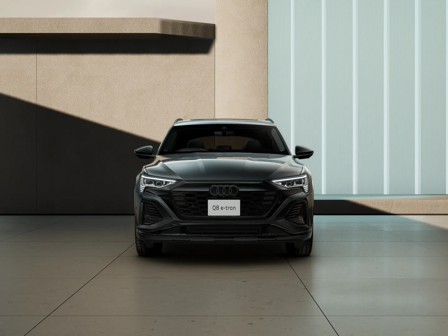 Image about Audi Q8 e-tron 55 e-tron quattro S line 300,00 kW
