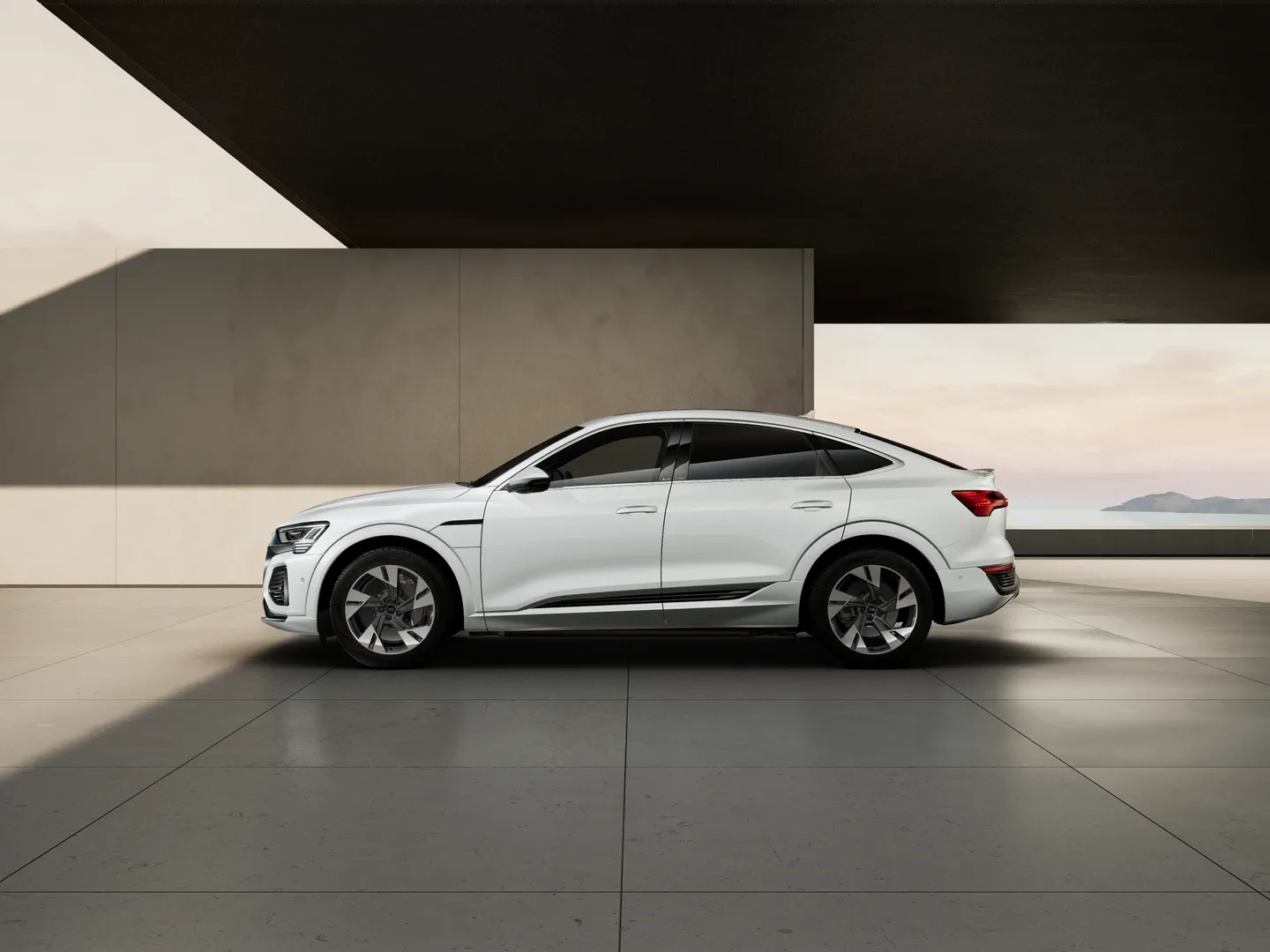 Image about Audi Q8 Sportback e-tron 55 e-tron quattro S line 300,00 kW