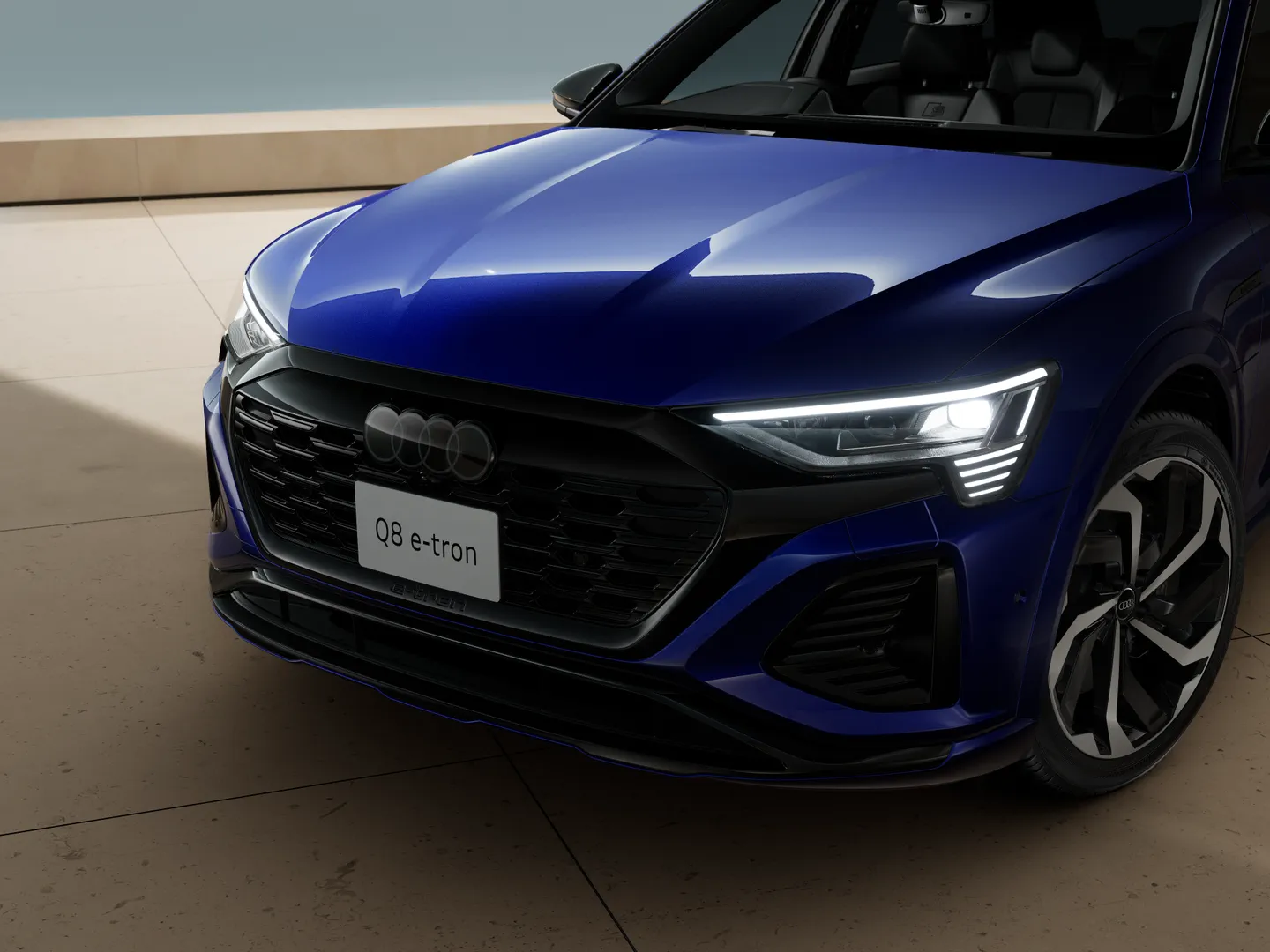 Image about Audi Q8 e-tron 55 e-tron quattro S line 300,00 kW