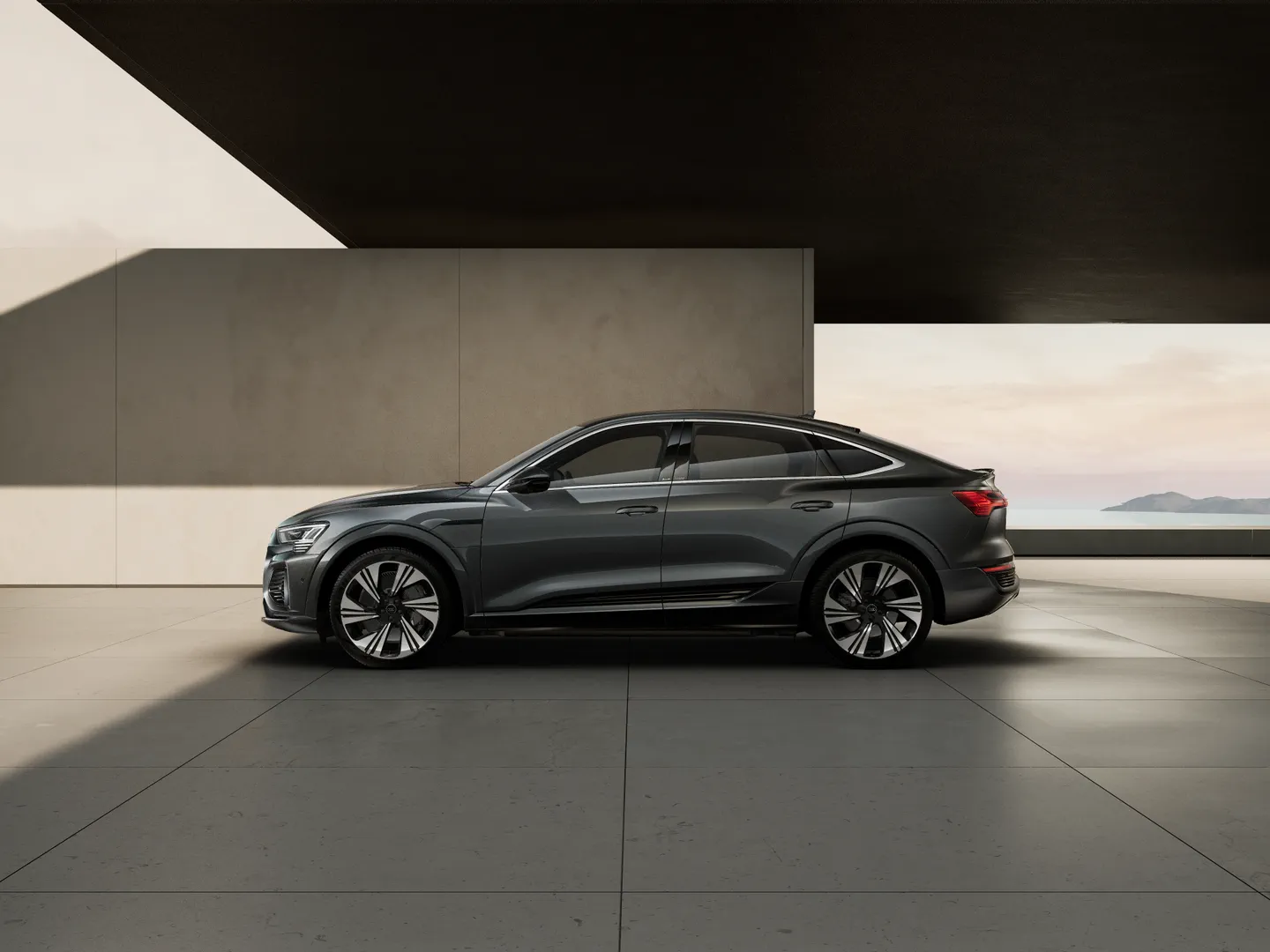 Image about Audi Q8 Sportback e-tron 55 e-tron quattro S line 300,00 kW