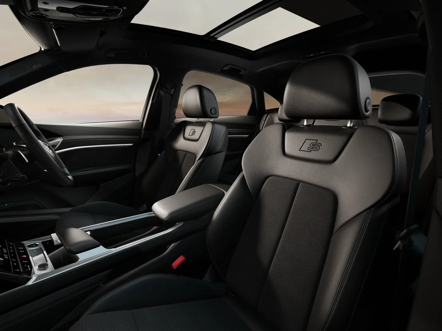 Image about Audi Q8 Sportback e-tron 55 e-tron quattro S line 300,00 kW