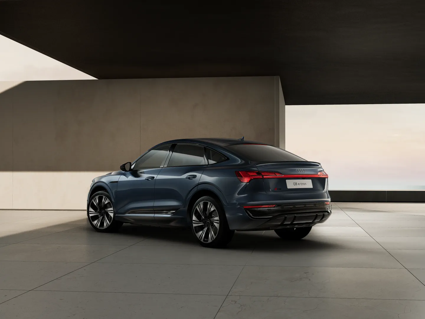 Image about Audi Q8 Sportback e-tron 55 e-tron quattro S line 300,00 kW