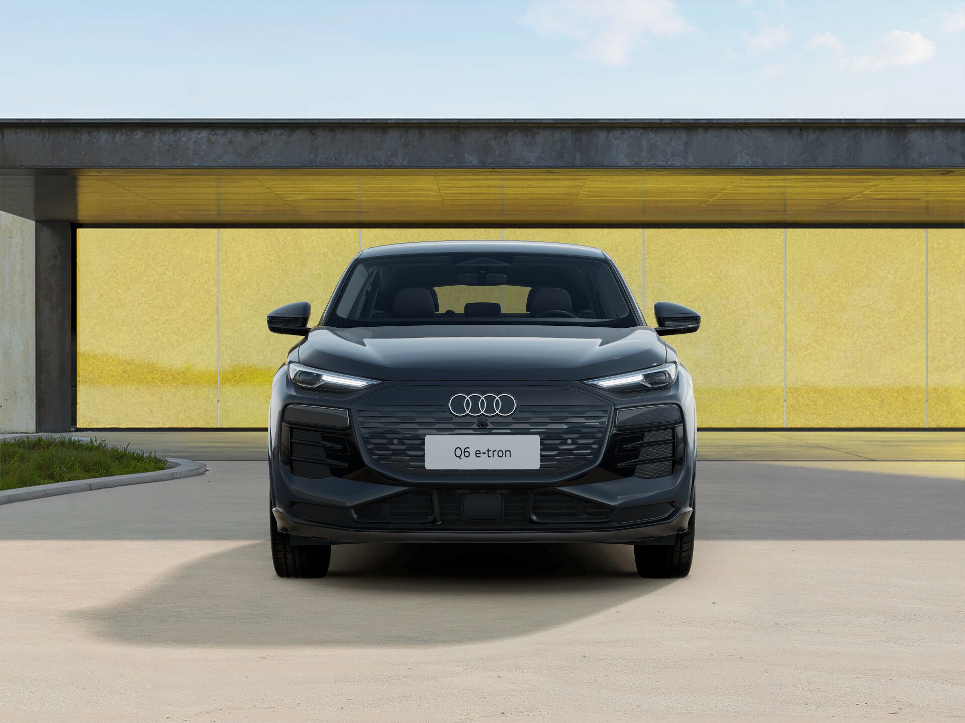 Q6 Sportback e-tron EXTERIOR-FRONT-FRONT