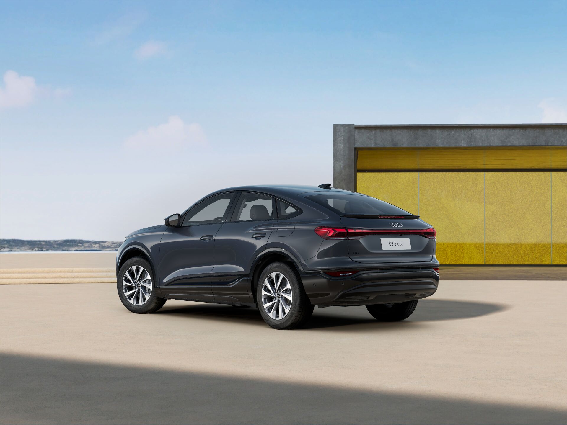 Q6 Sportback e-tron EXTERIOR-REAR-3-4
