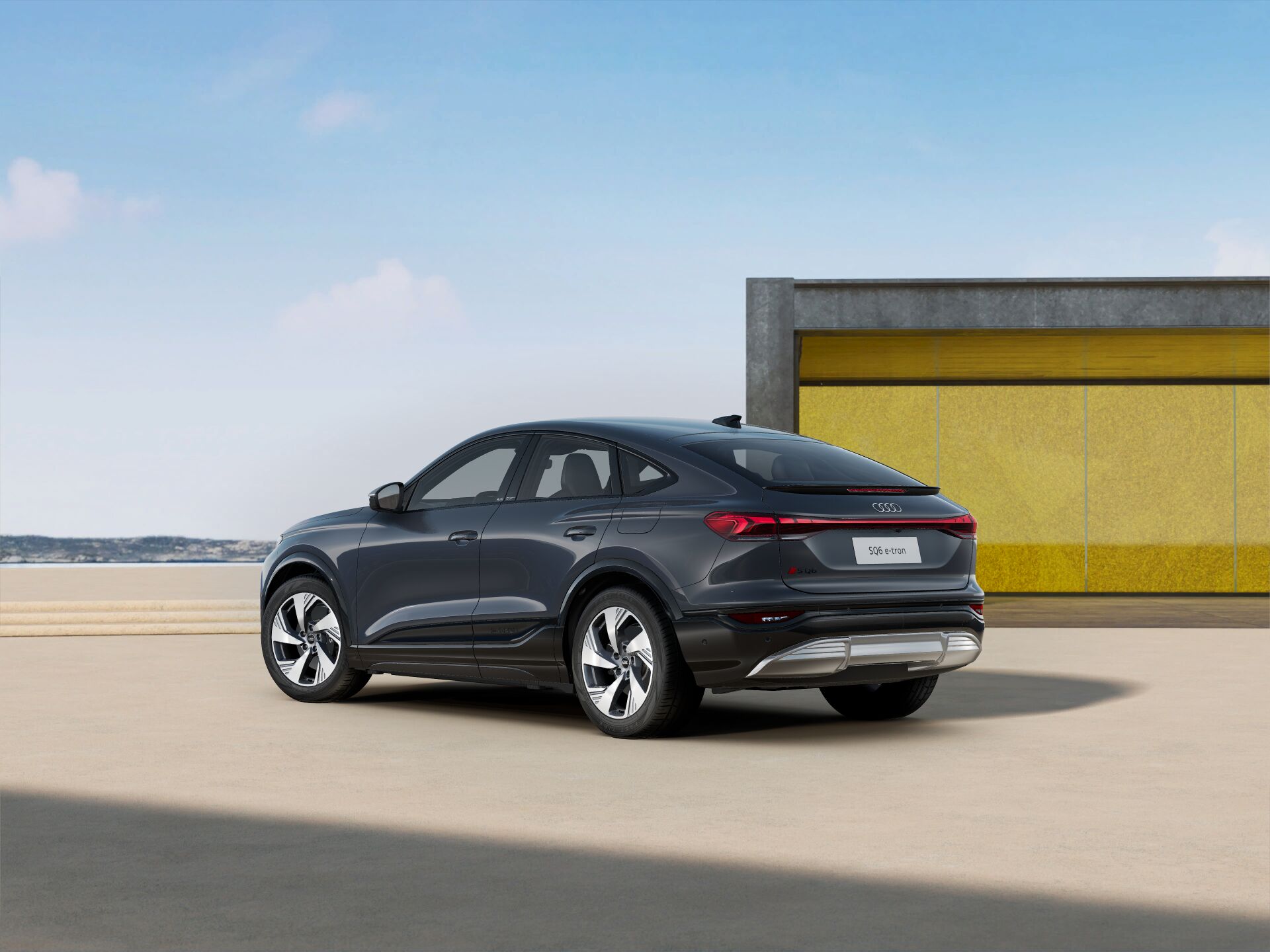 SQ6 Sportback e-tron EXTERIOR-REAR-3-4