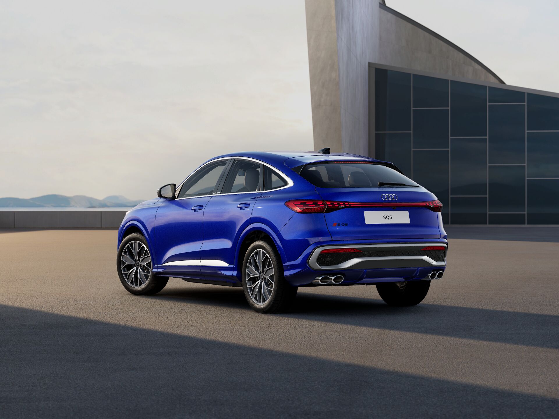 SQ5 Sportback EXTERIOR-REAR-3-4