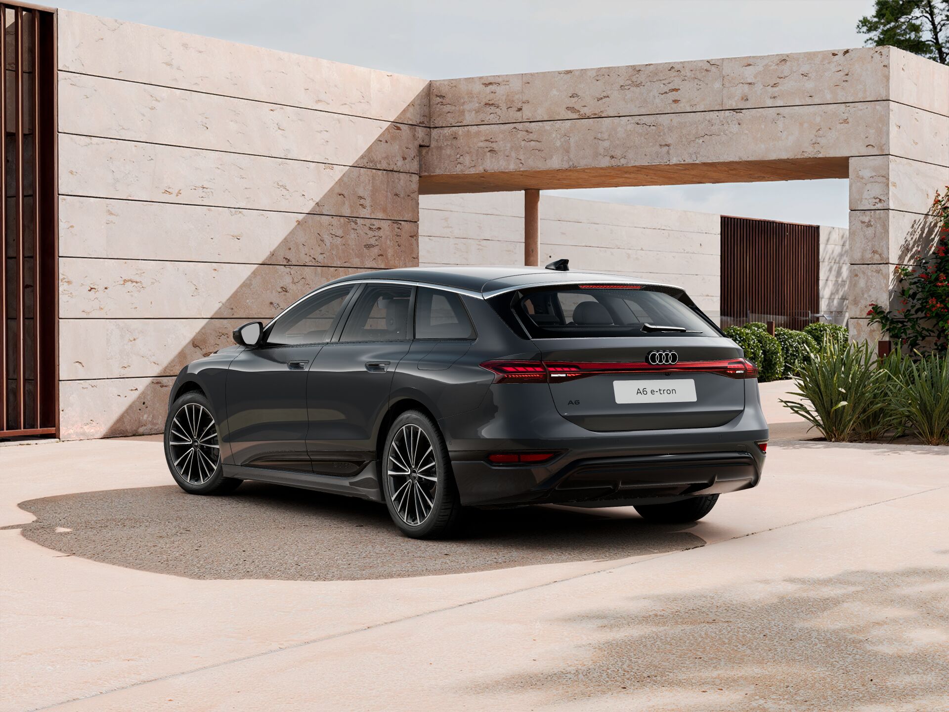 A6 Avant e-tron EXTERIOR-REAR-3-4