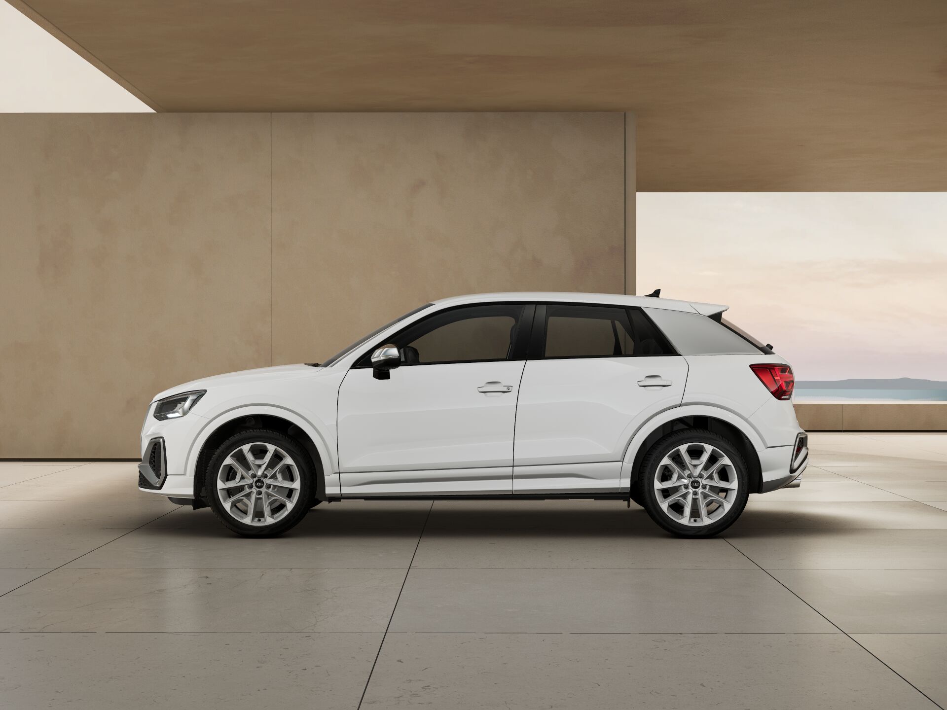SQ2 TFSI EXTERIOR-PARALLEL-SIDE