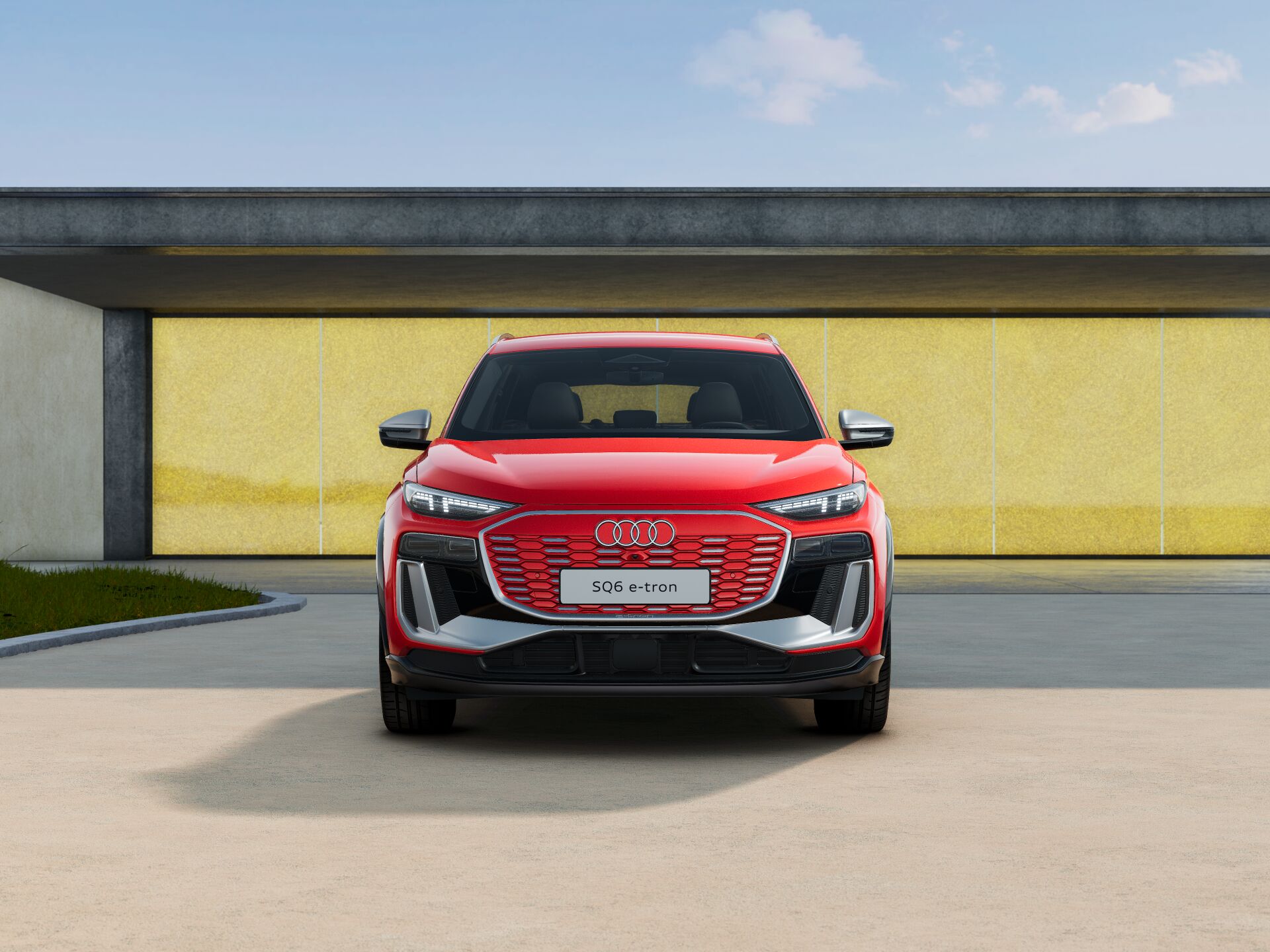 SQ6 e-tron 2