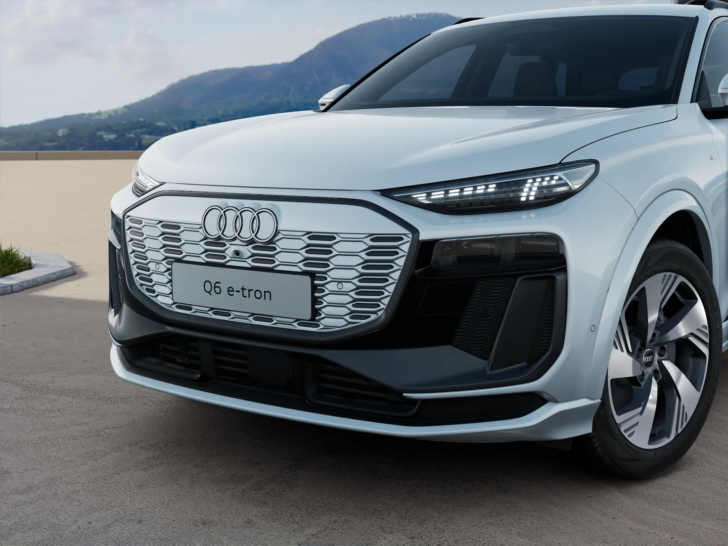 Zdjęcie&nbsp;Audi Q6 SUV e-tron&nbsp;e-tron 185,00 kW&nbsp;– Ujęcie: reflektory