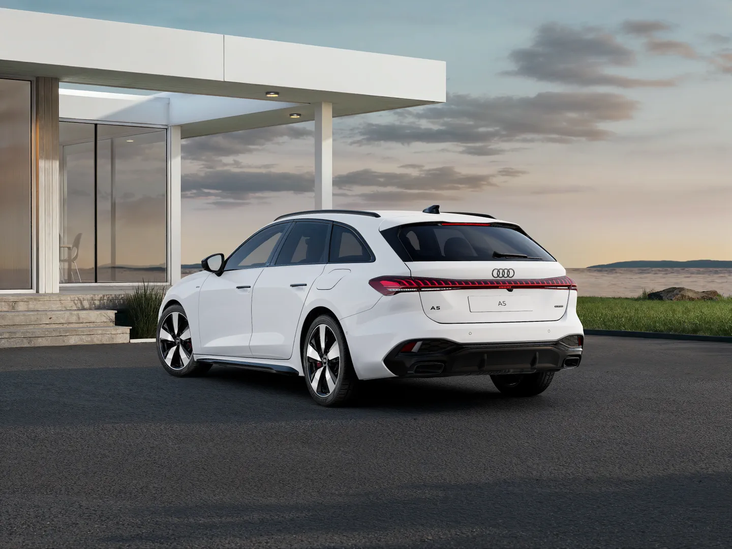 Zdjęcie&nbsp;Audi A5 Avant e-hybrid&nbsp;e-hybrid quattro 270 kW S tronic&nbsp;– Ujęcie: tył 3/4