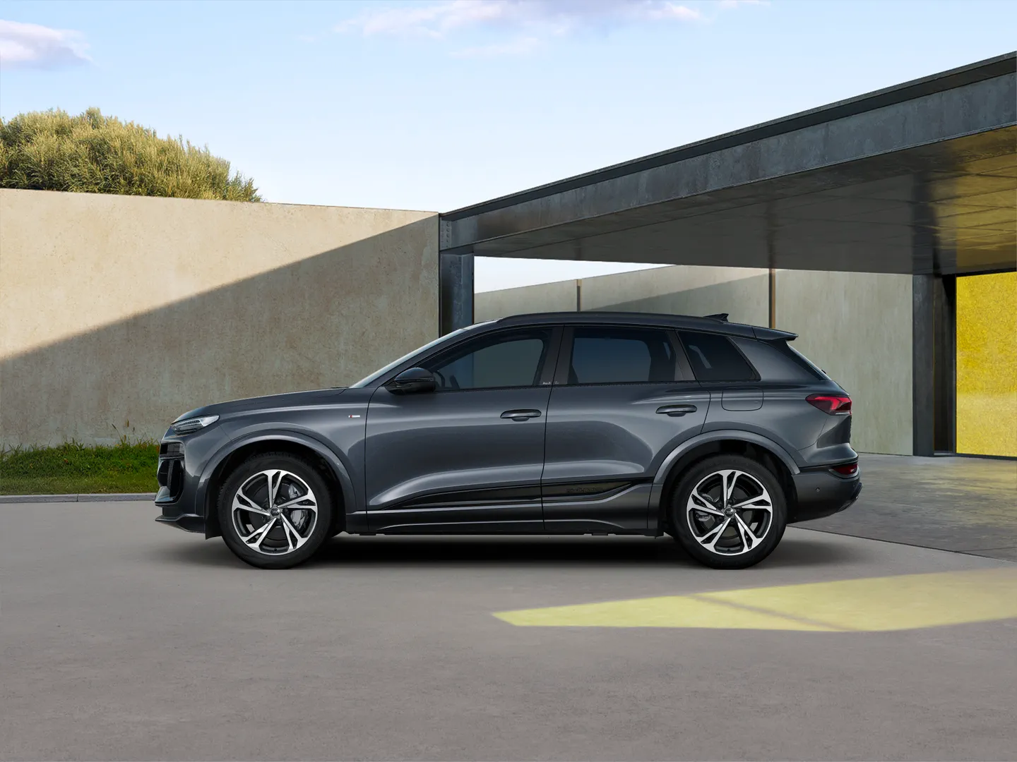 Image about Audi Q6 SUV e-tron e-tron