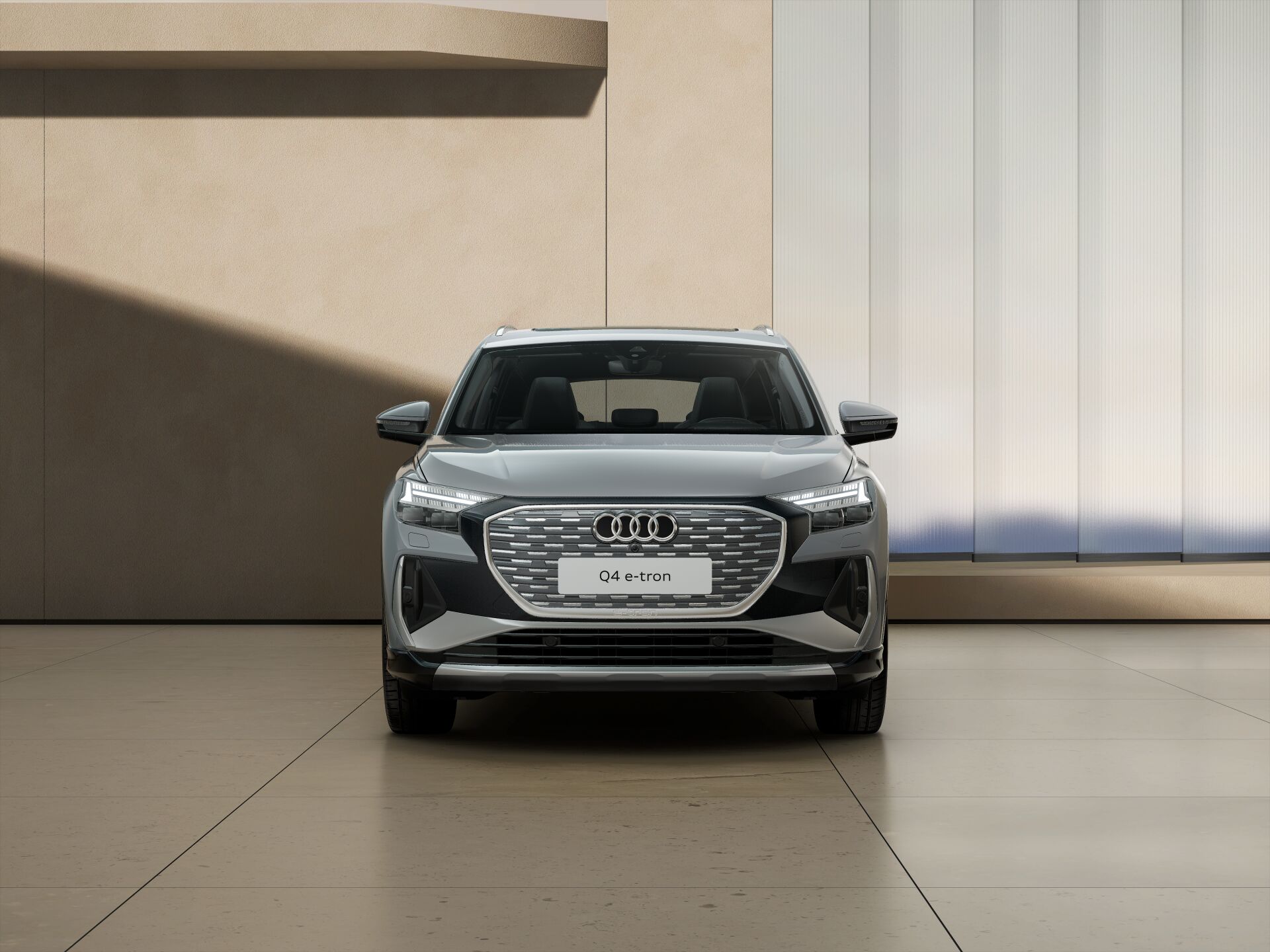 Q4 e-tron EXTERIOR-FRONT-FRONT