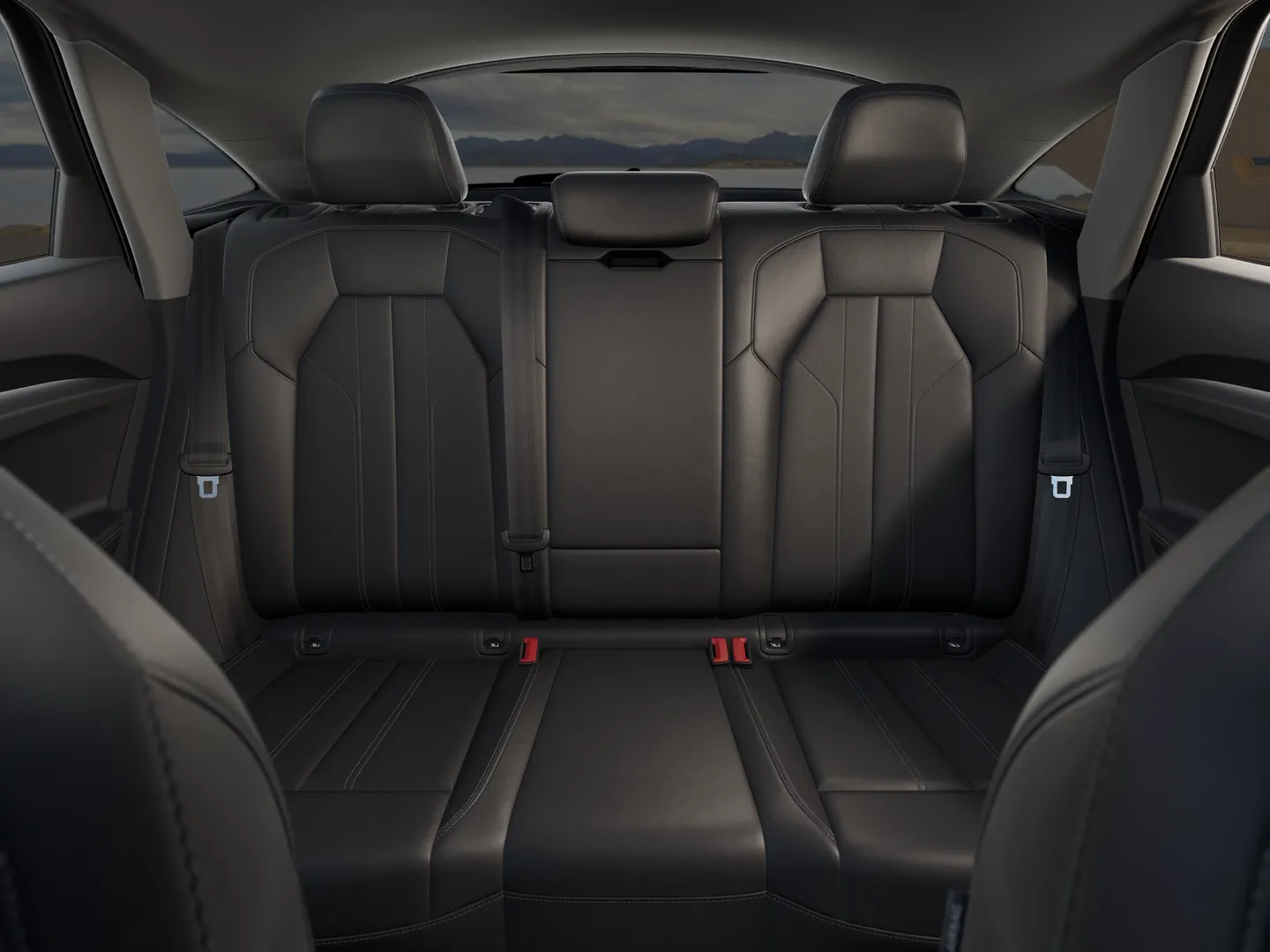 Zdjęcie Audi Q5 Sportback TDI quattro 150 kW S tronic – Ujęcie: tylne fotele