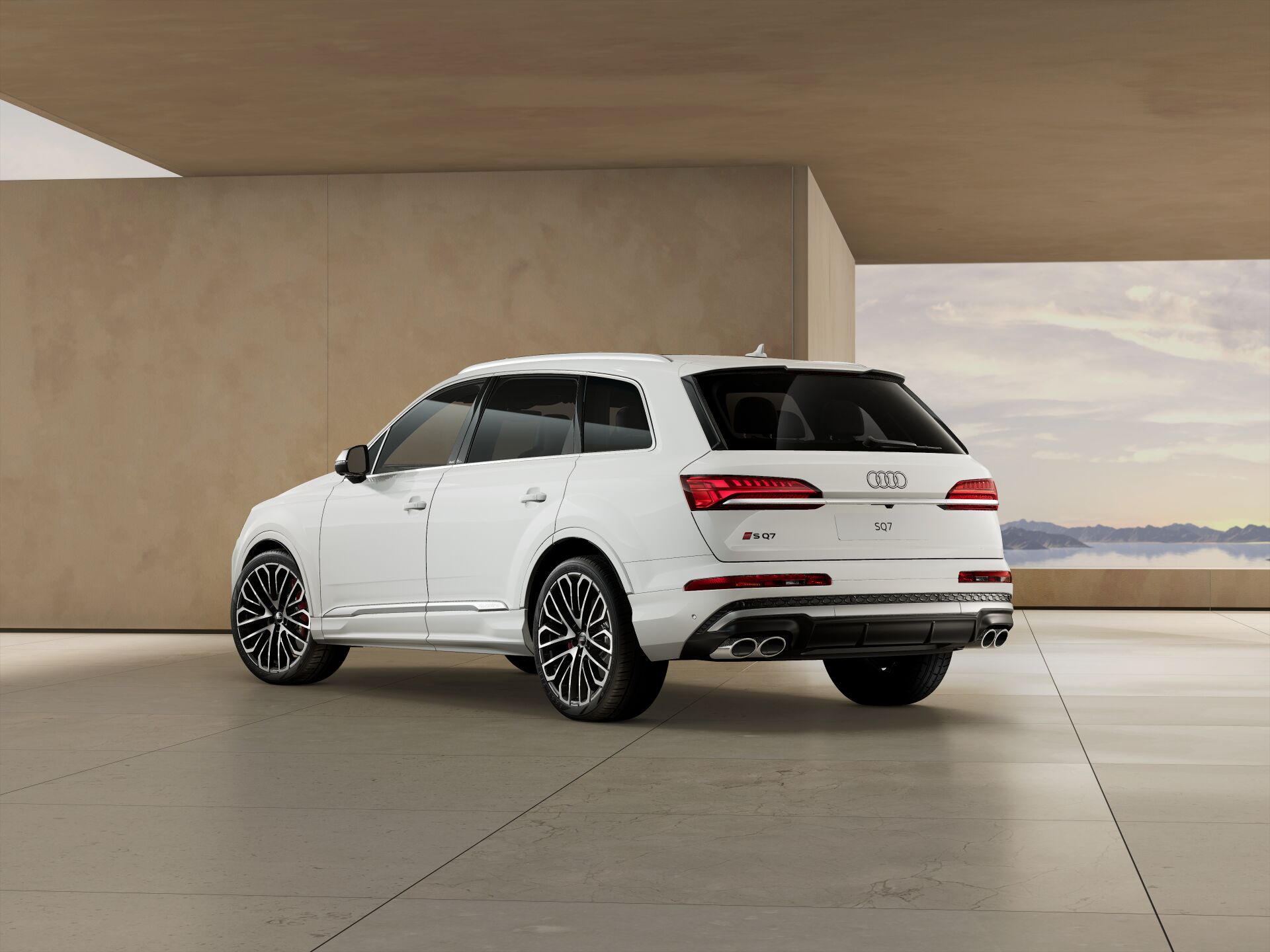 SQ7  EXTERIOR-REAR-3-4