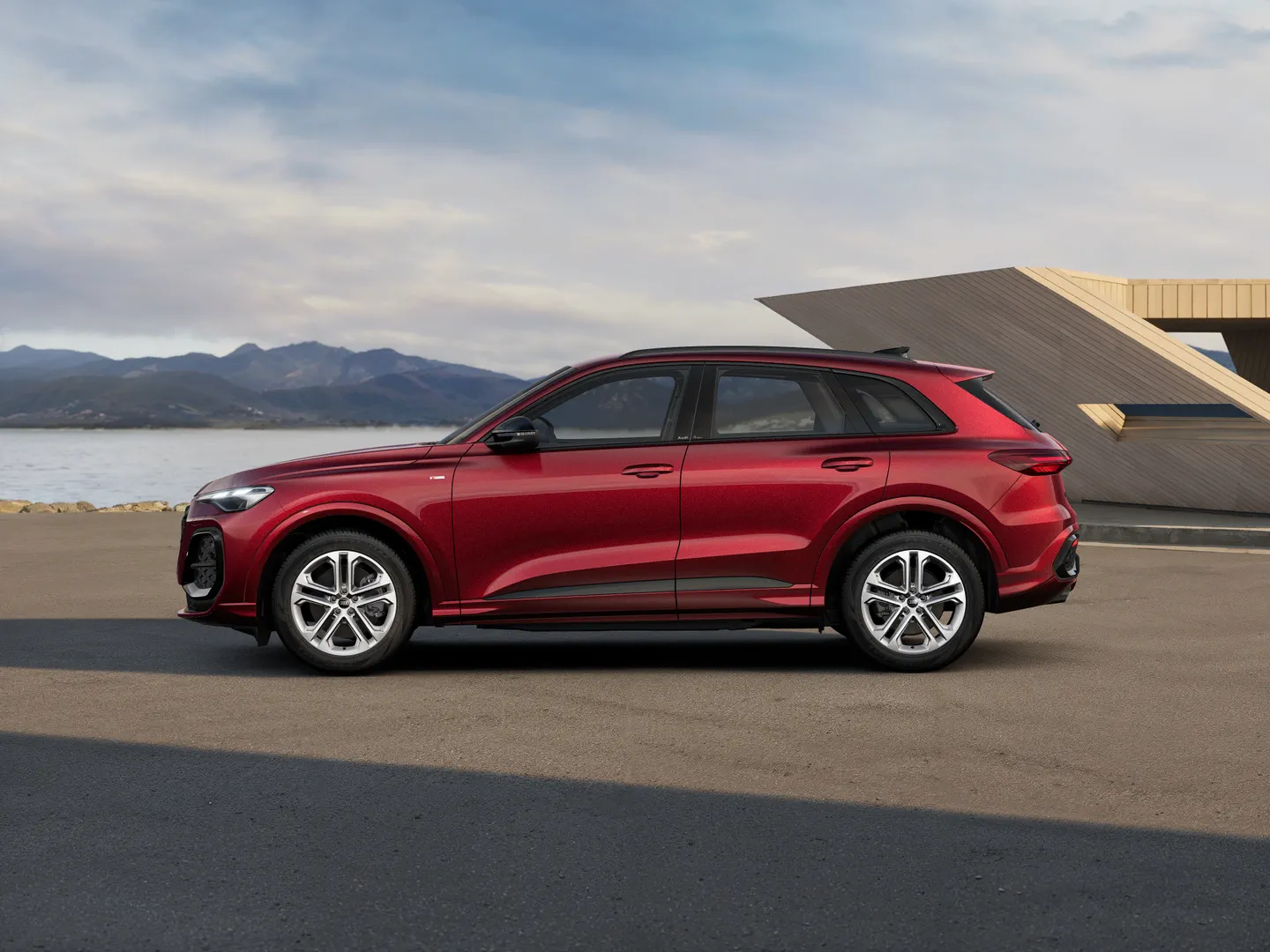 Zdjęcie&nbsp;Audi Q5 SUV&nbsp;TDI quattro 150 kW S tronic&nbsp;– Ujęcie: bok