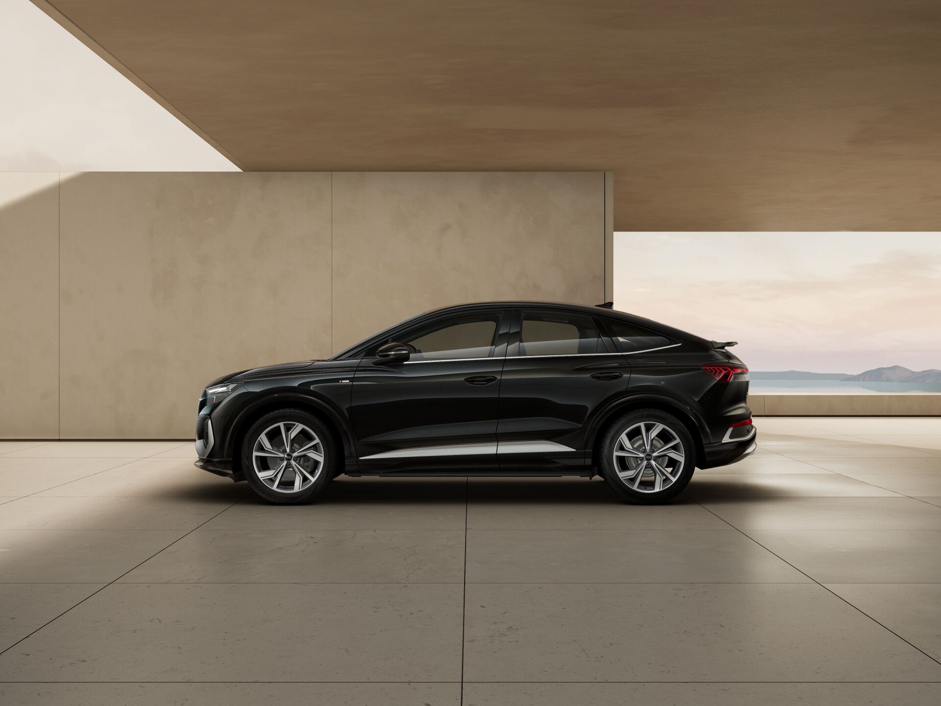 Q4 Sportback e-tron 4
