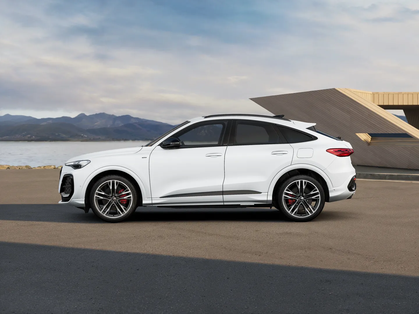 Image about Audi Q5 Sportback e-hybrid quattro S tronic