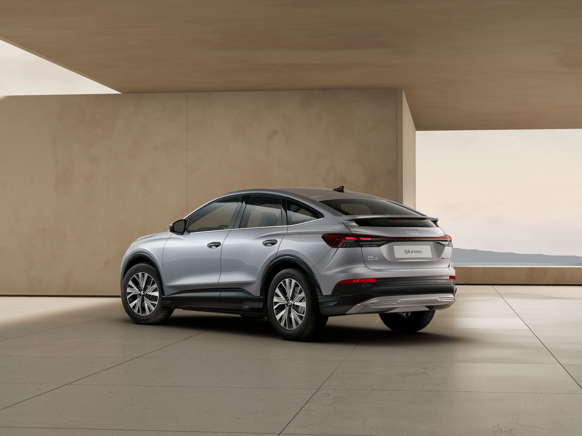 Q4 Sportback e-tron  3