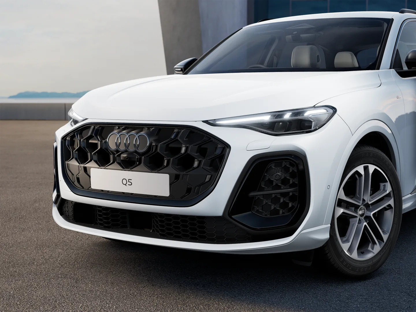 Image about Audi Q5 SUV TFSI S tronic