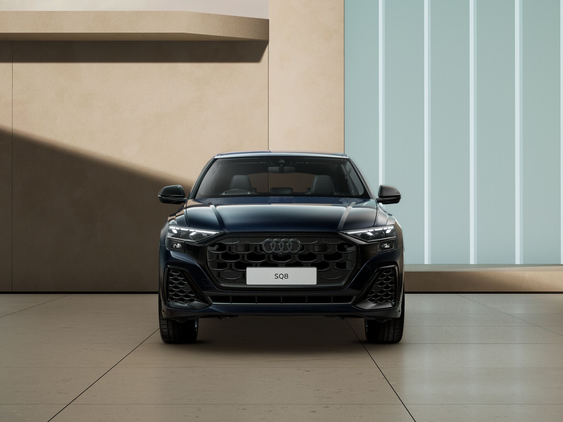 SQ8 SUV 2