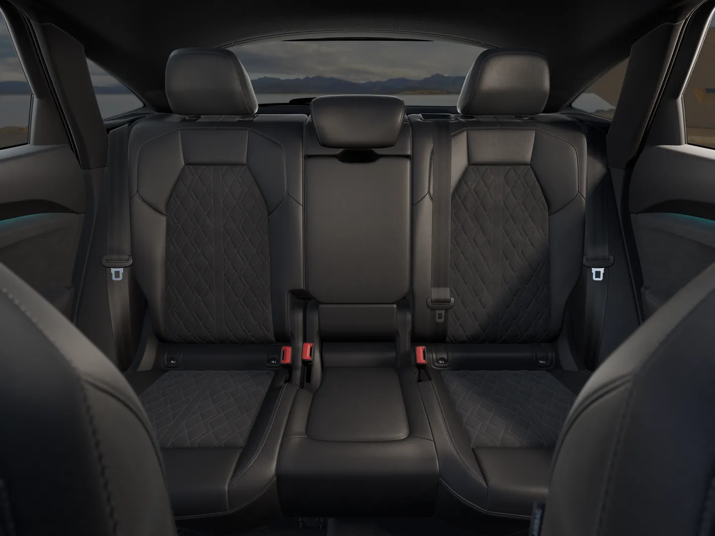Zdjęcie Audi SQ5 Sportback SQ5 Sportback TFSI 270 kW S tronic – Ujęcie: tylne fotele