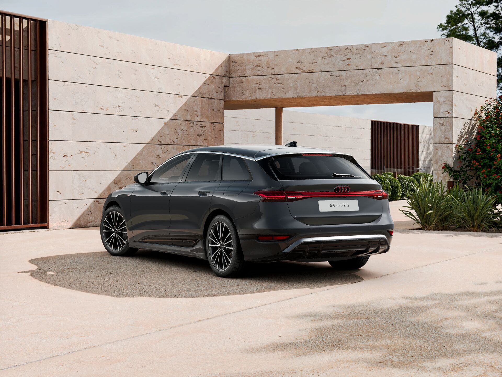 A6 Avant e-tron EXTERIOR-REAR-3-4