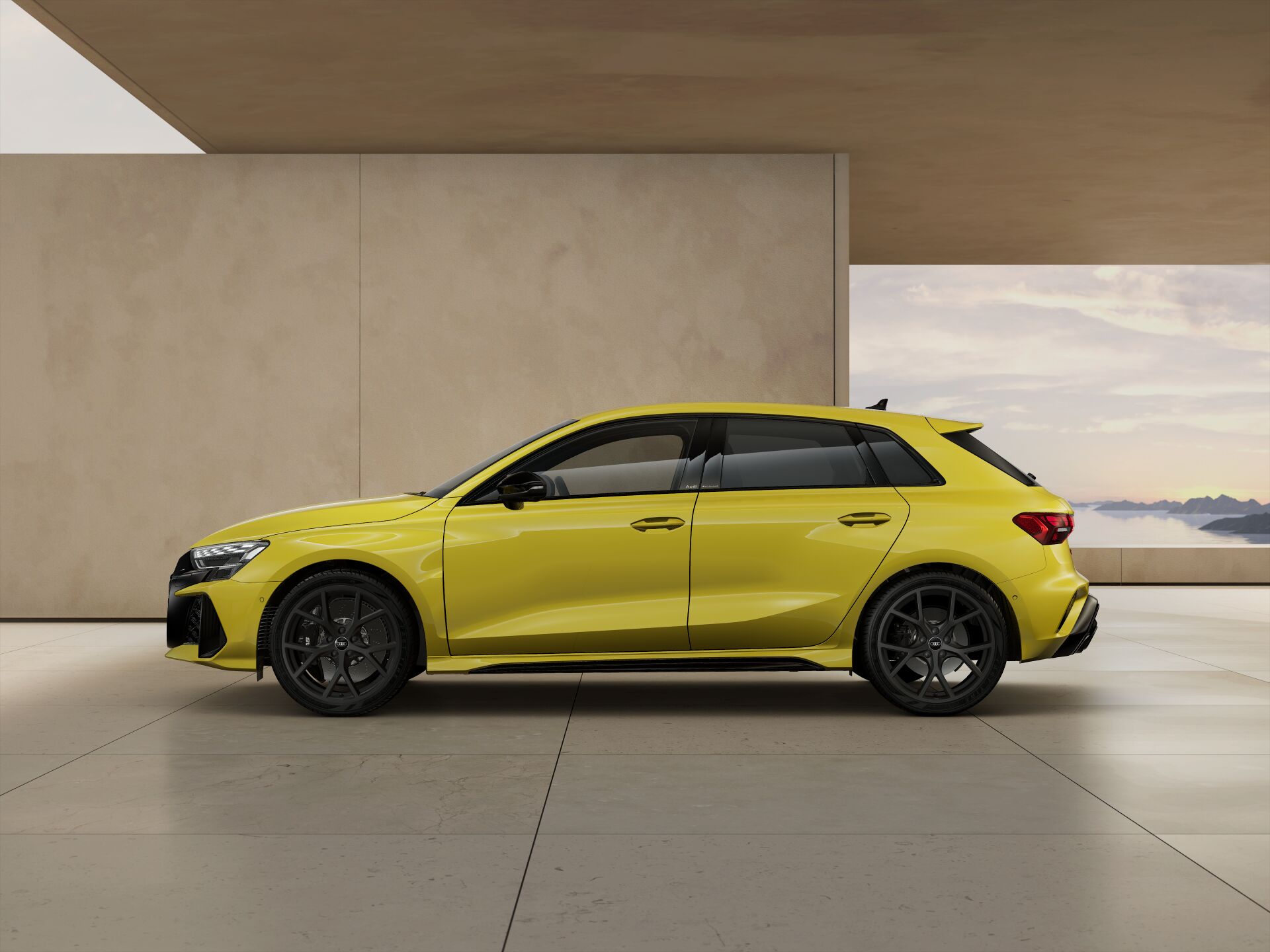 RS 3 Sportback EXTERIOR-PARALLEL-SIDE