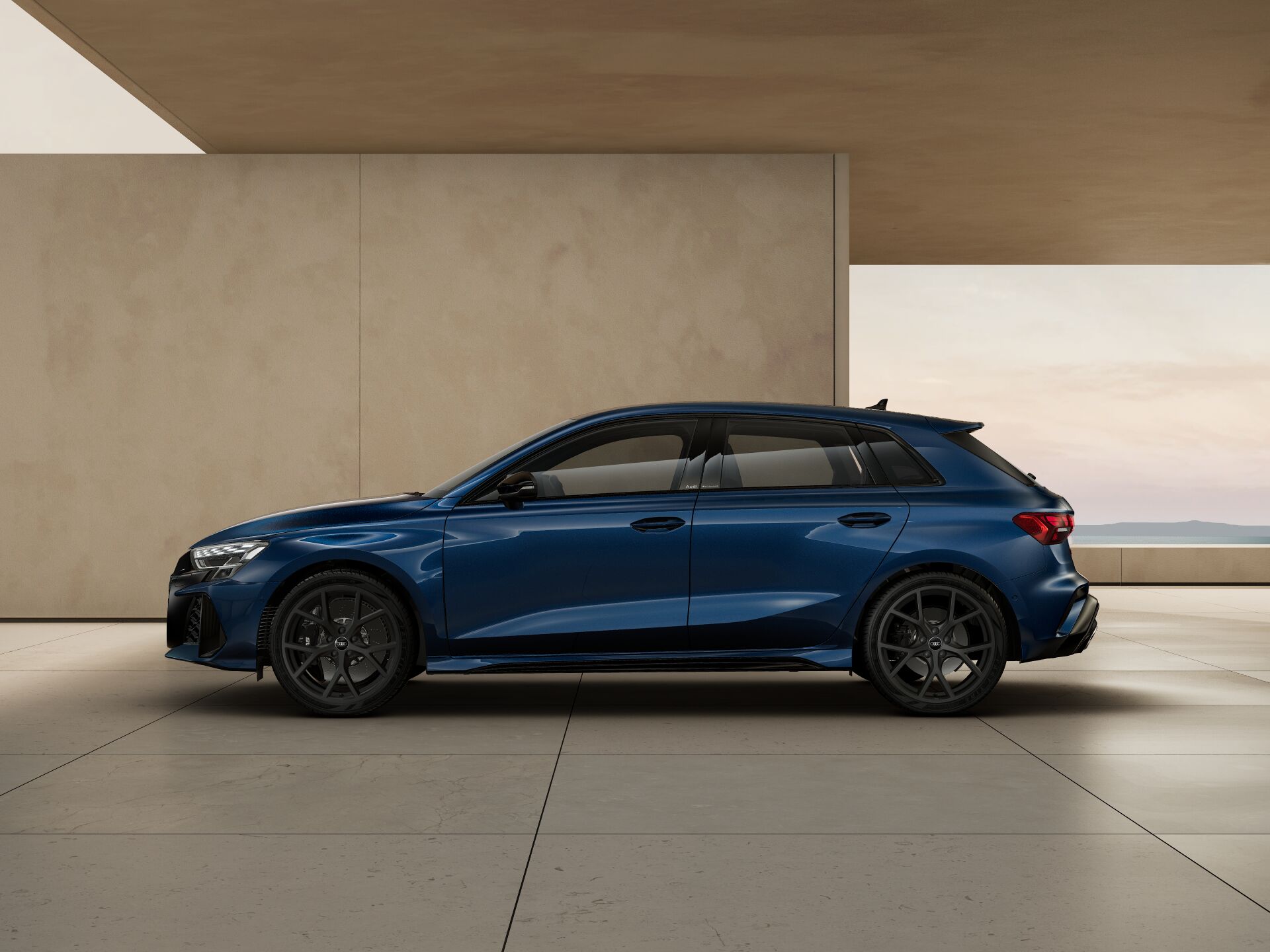 RS 3 Sportback EXTERIOR-PARALLEL-SIDE