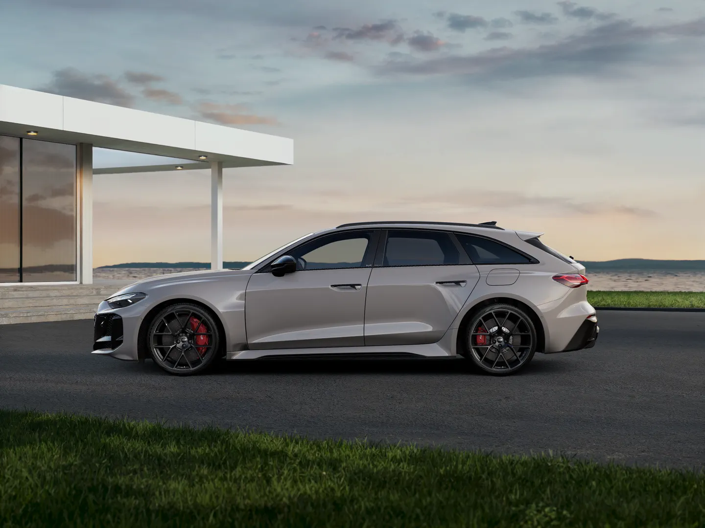 Zdjęcie&nbsp;Audi RS 5 Avant&nbsp;RS 5 Avant 470 kW tiptronic&nbsp;– Ujęcie: bok