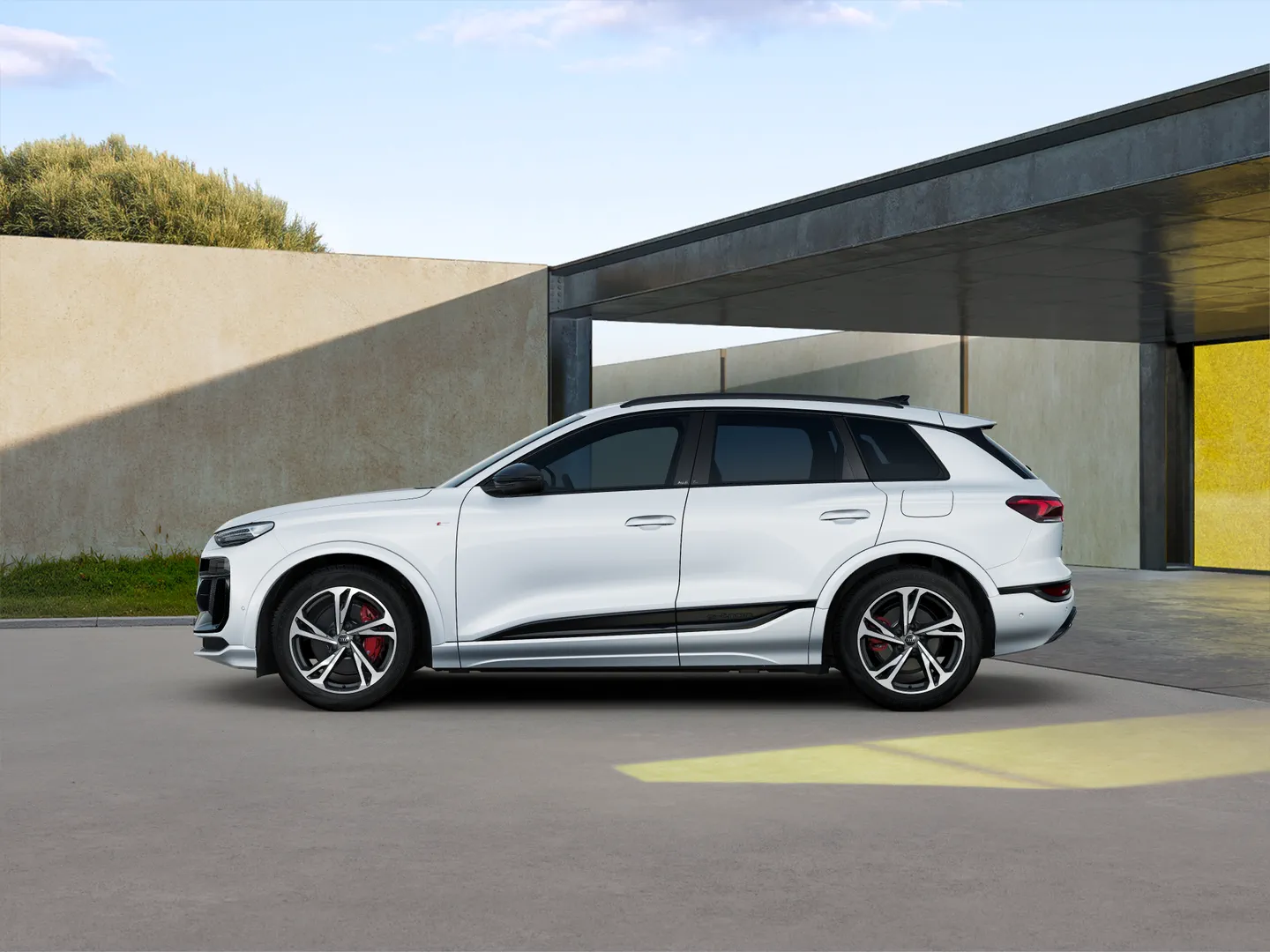 Image about Audi Q6 SUV e-tron S line e-tron