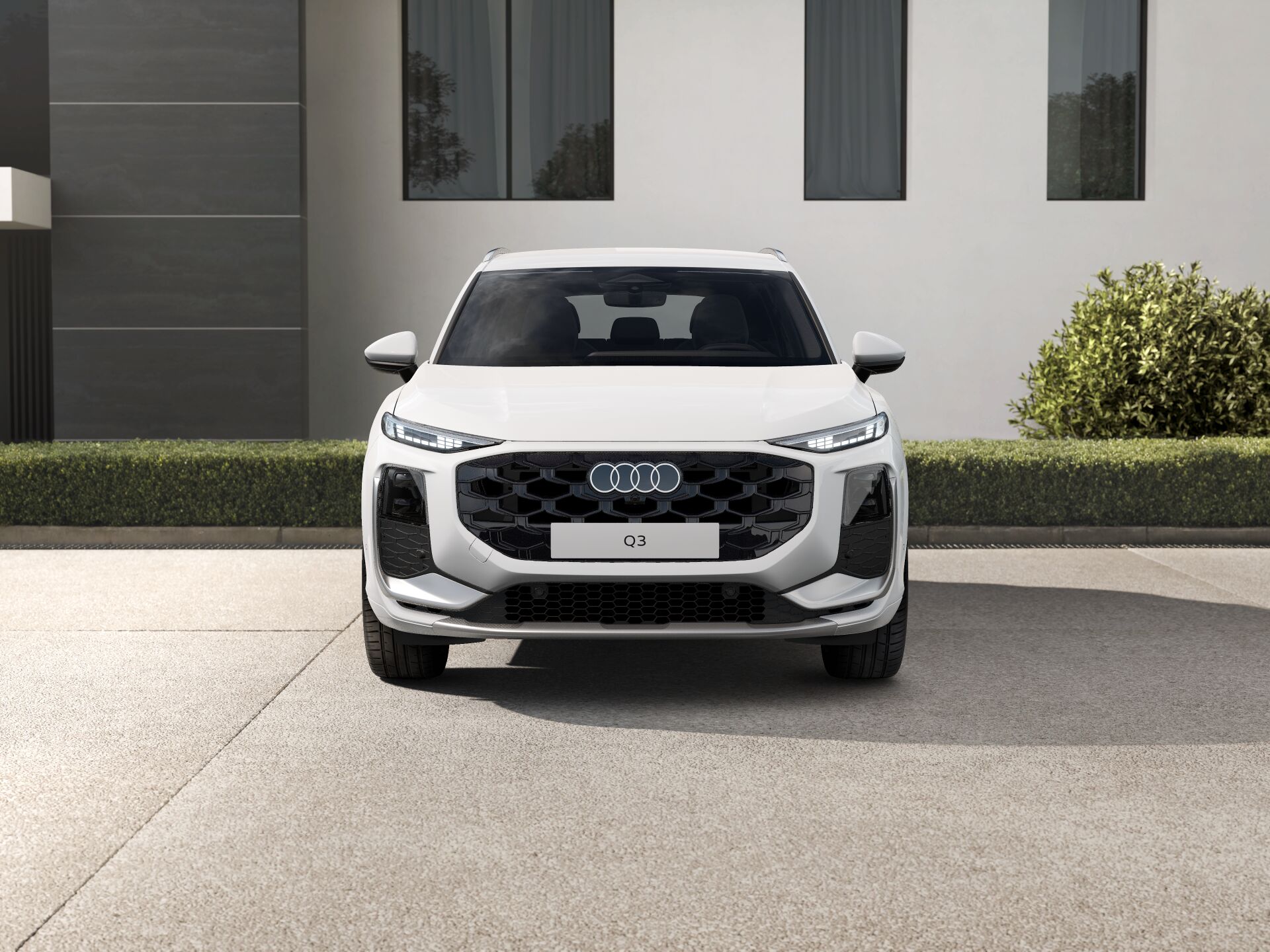 Nouvelle Q3 e-hybrid EXTERIOR-FRONT-FRONT