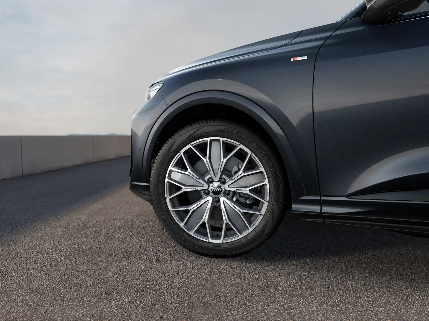 Image about Audi Q5 SUV TDI quattro 150 kW sport