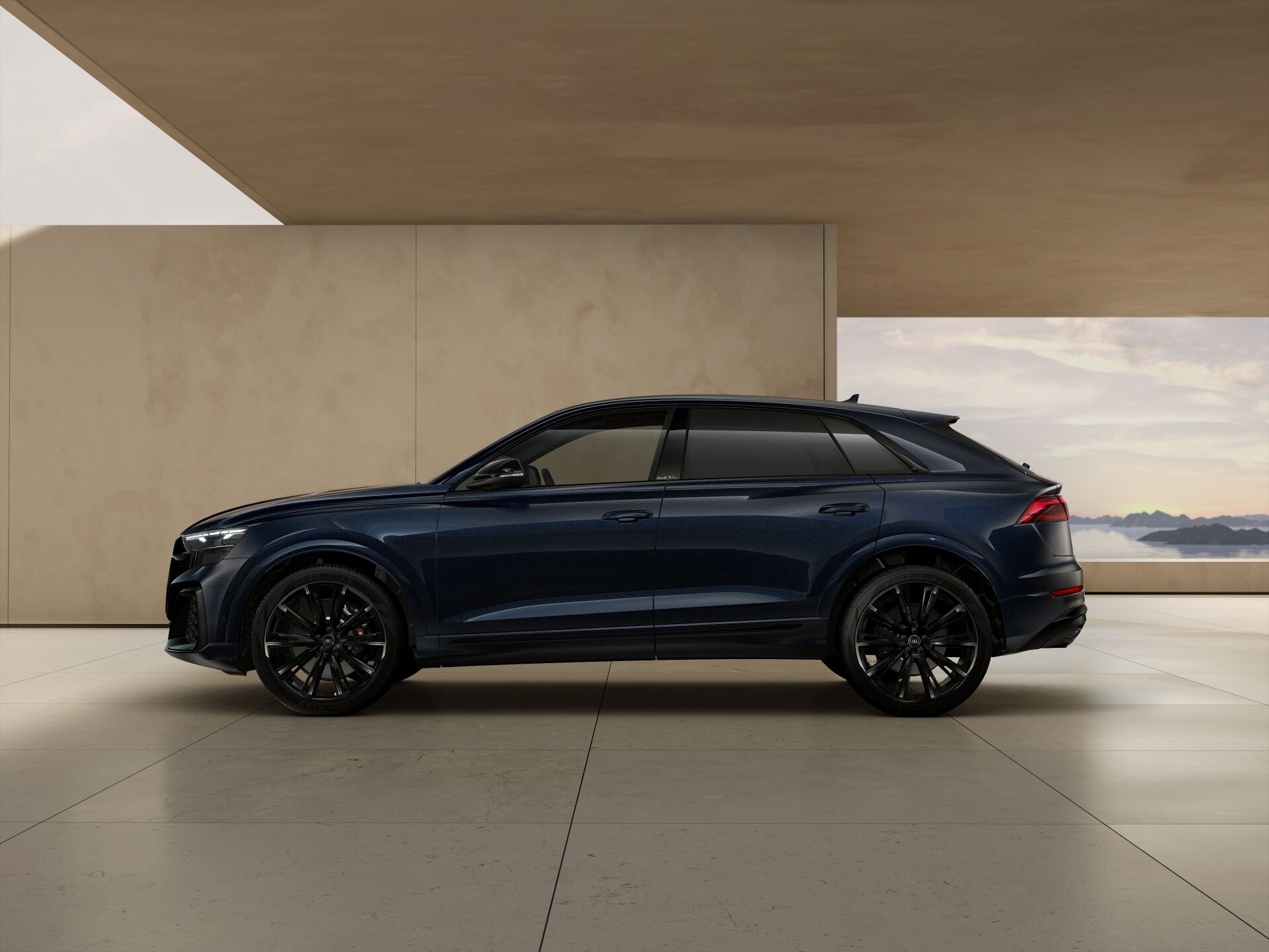 SQ8 SUV EXTERIOR-PARALLEL-SIDE