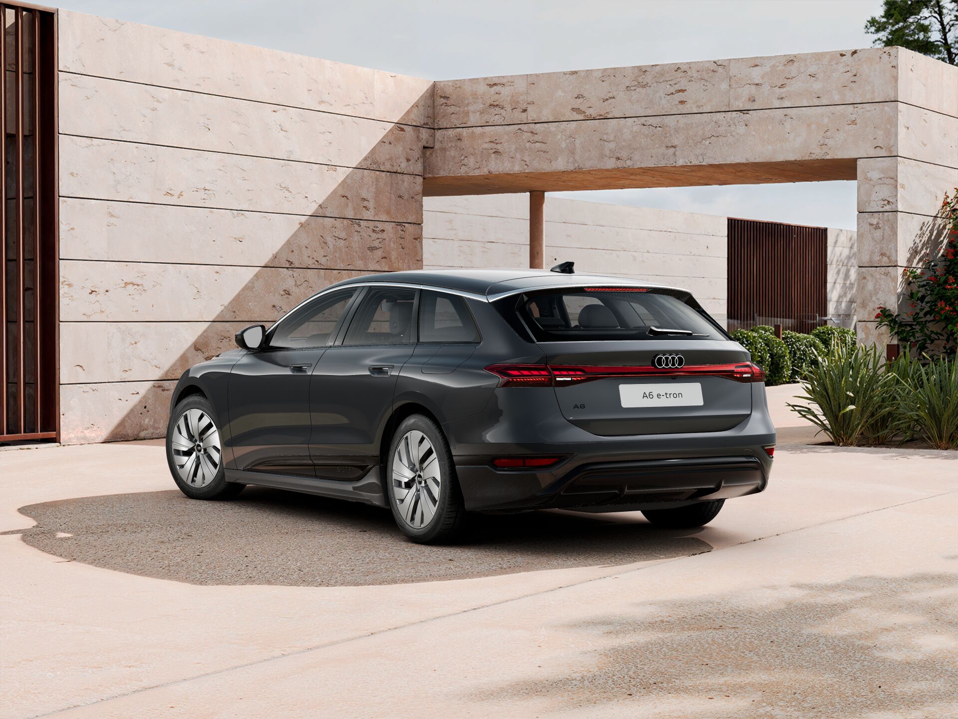 A6 Avant e-tron EXTERIOR-REAR-3-4