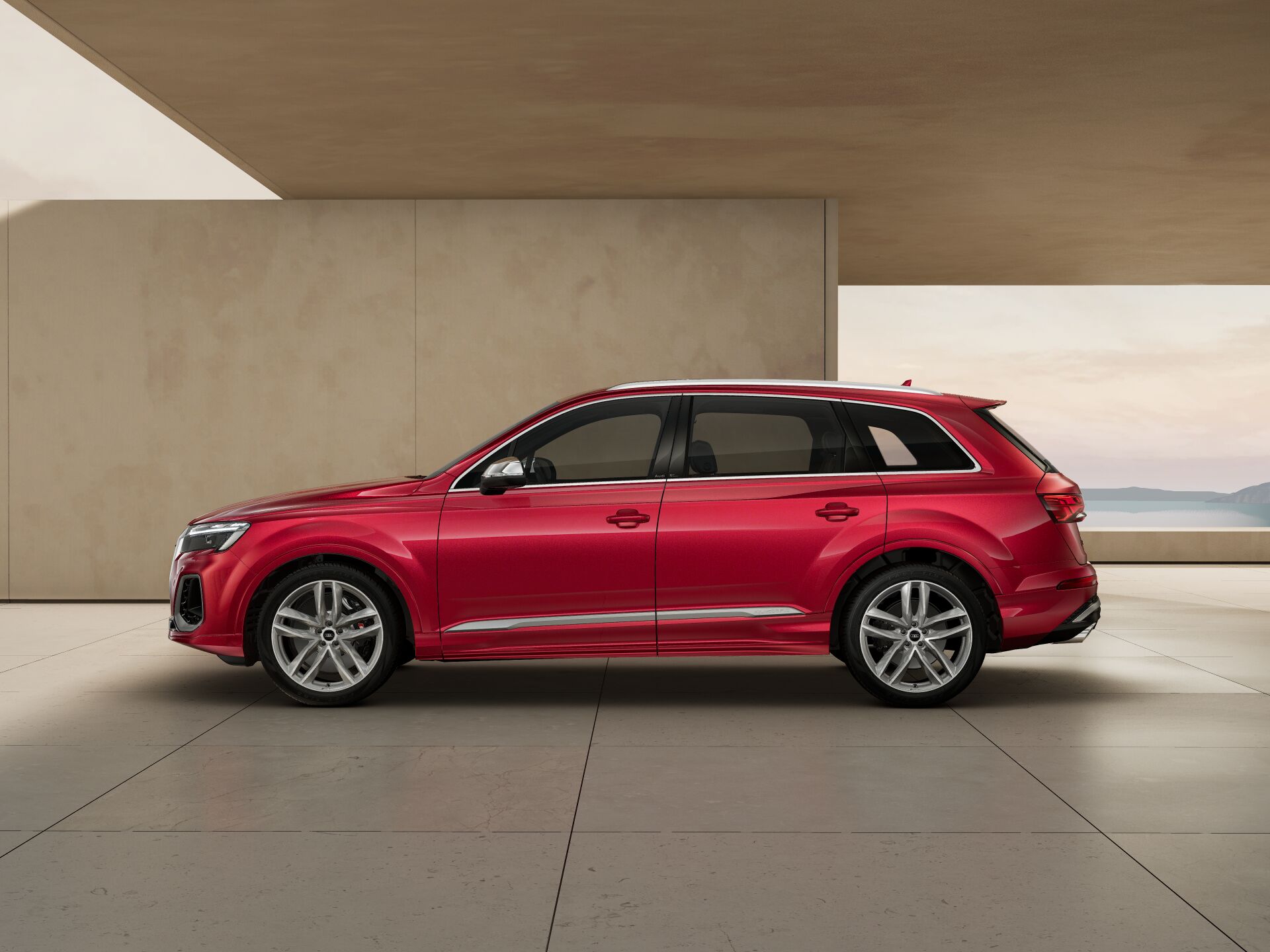 SQ7 SUV EXTERIOR-PARALLEL-SIDE