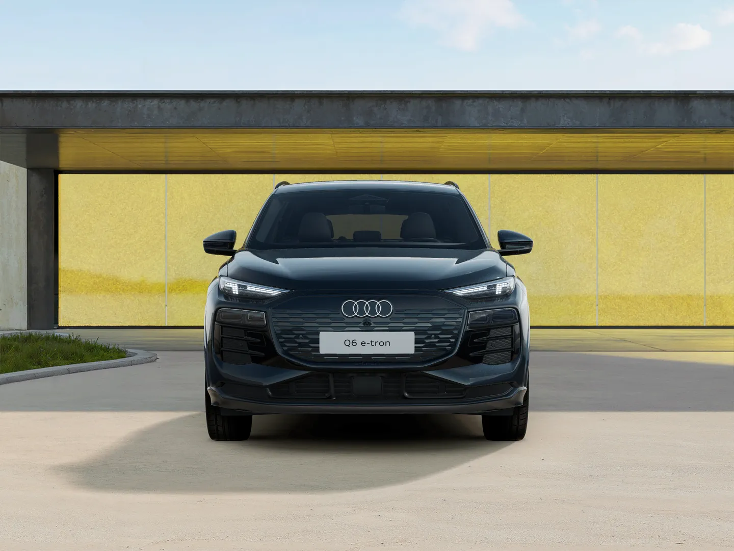 Zdjęcie&nbsp;Audi Q6 SUV e-tron&nbsp;e-tron 185,00 kW&nbsp;– Ujęcie: przód