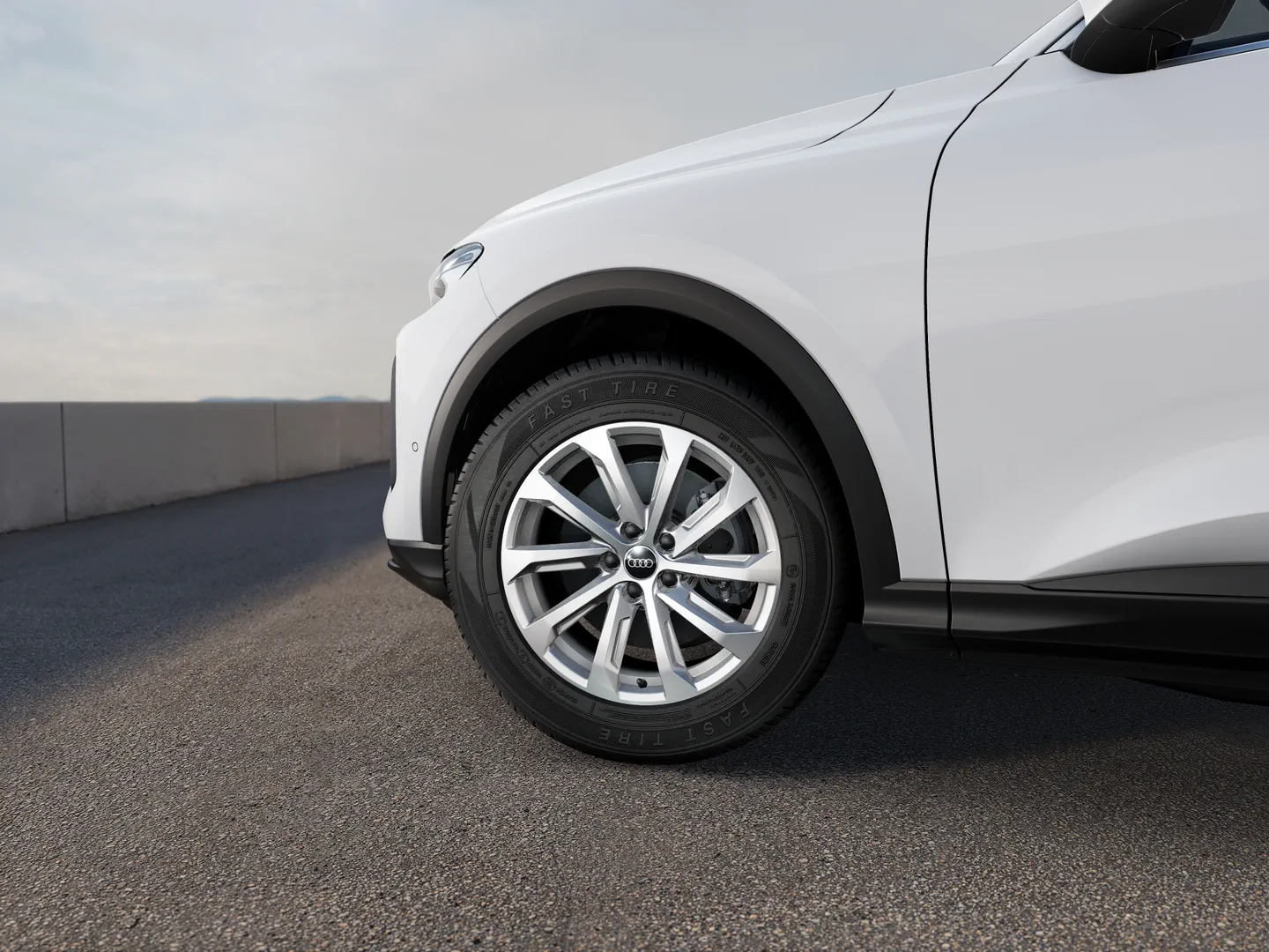 Zdjęcie&nbsp;Audi Q5 SUV&nbsp;TFSI 150 kW S tronic&nbsp;– Ujęcie: obręcze