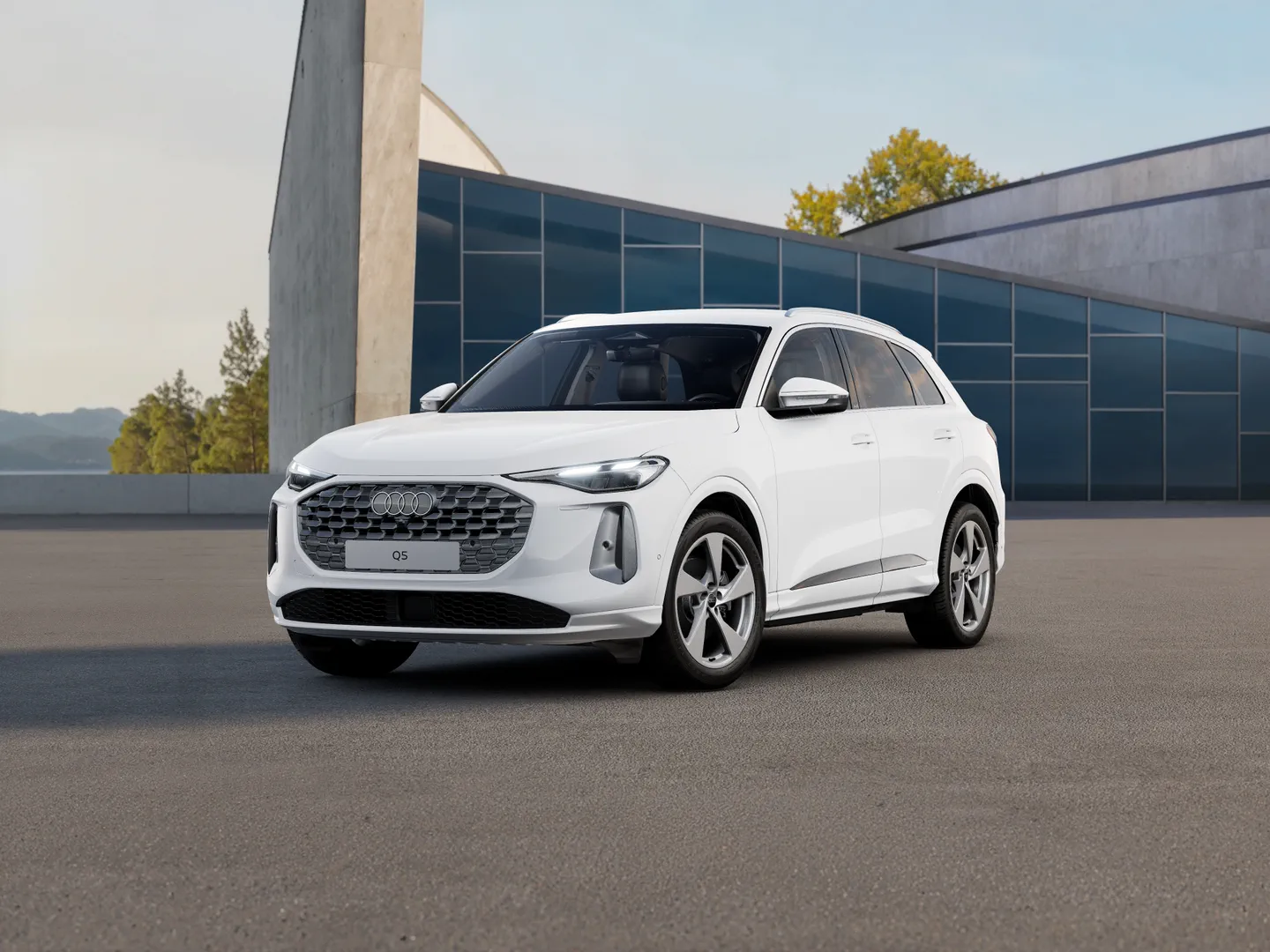 Zdjęcie Audi Q5 SUV TFSI 150 kW S tronic – Ujęcie: przód 3/4