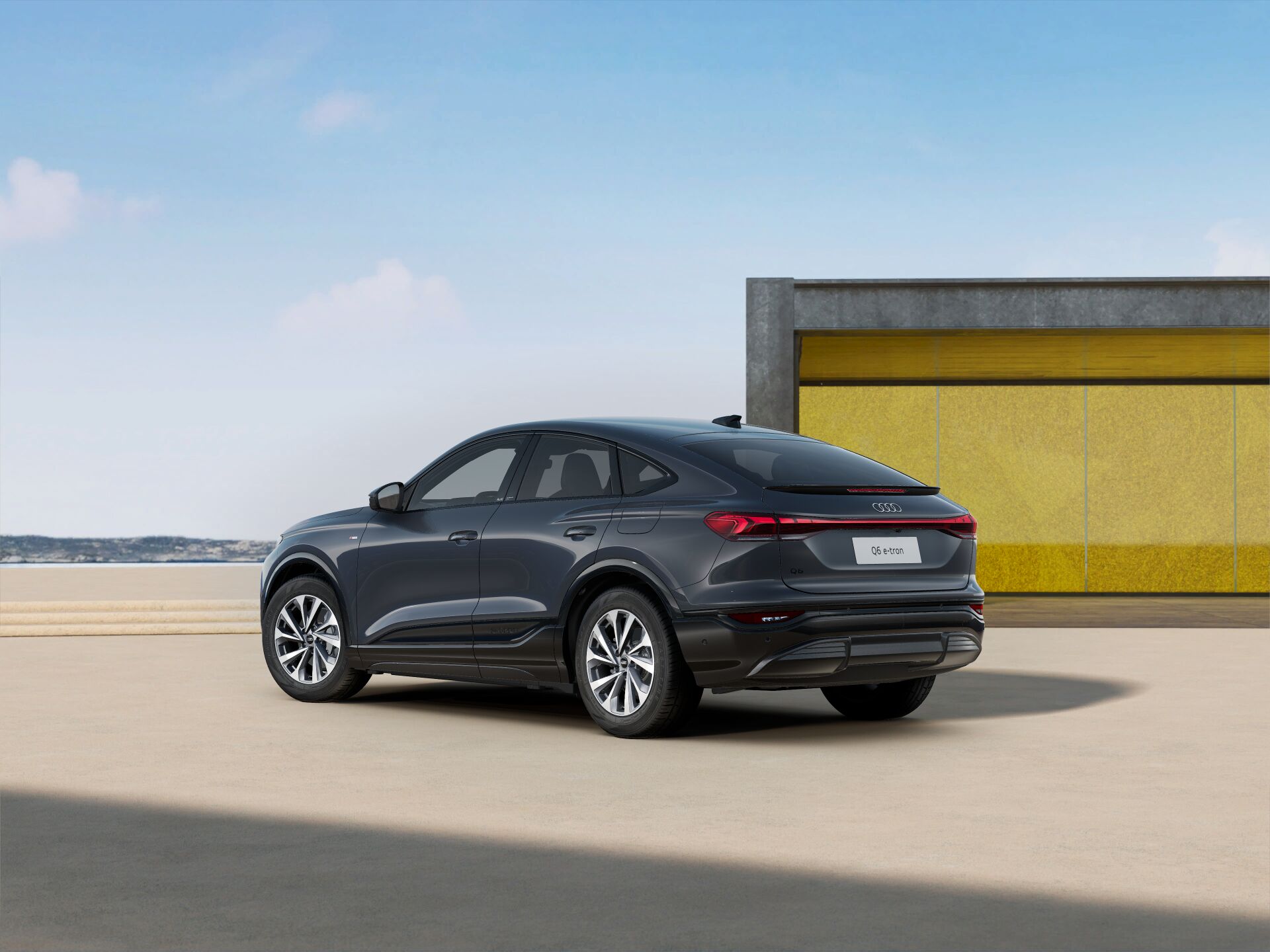 Nouvelle Q6 Sportback e-tron EXTERIOR-REAR-3-4