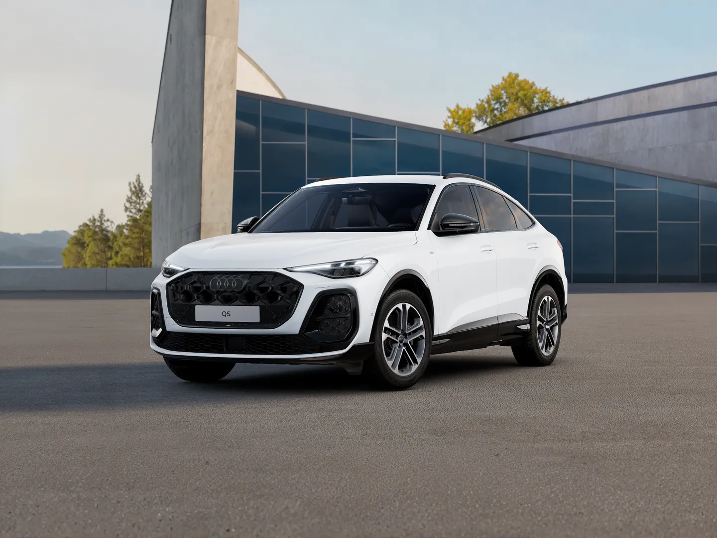 Zdjęcie&nbsp;Audi Q5 Sportback&nbsp;TFSI 150 kW S tronic&nbsp;– Ujęcie: przód 3/4