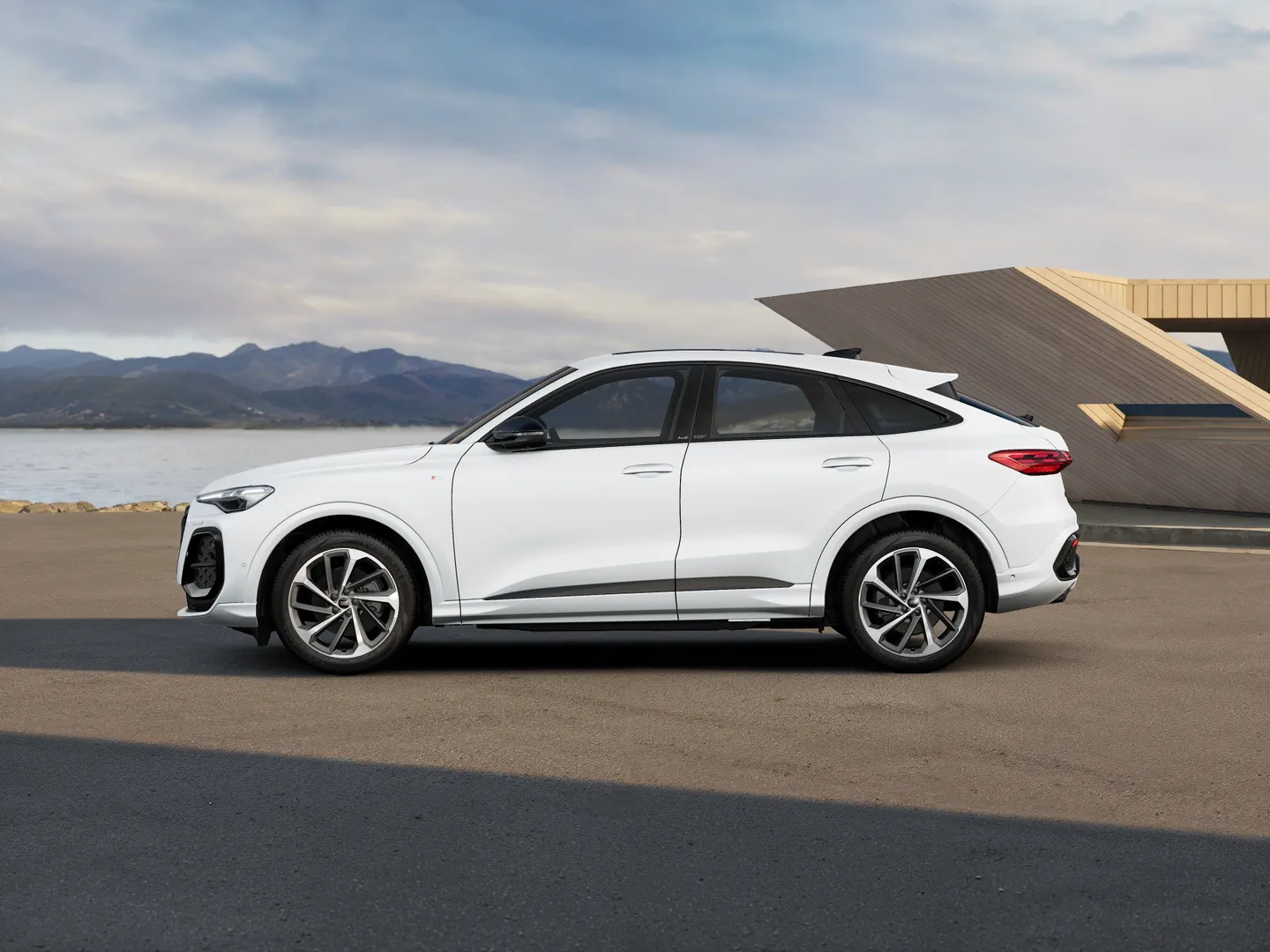 Image about Audi Q5 Sportback TFSI quattro 200 kW sport