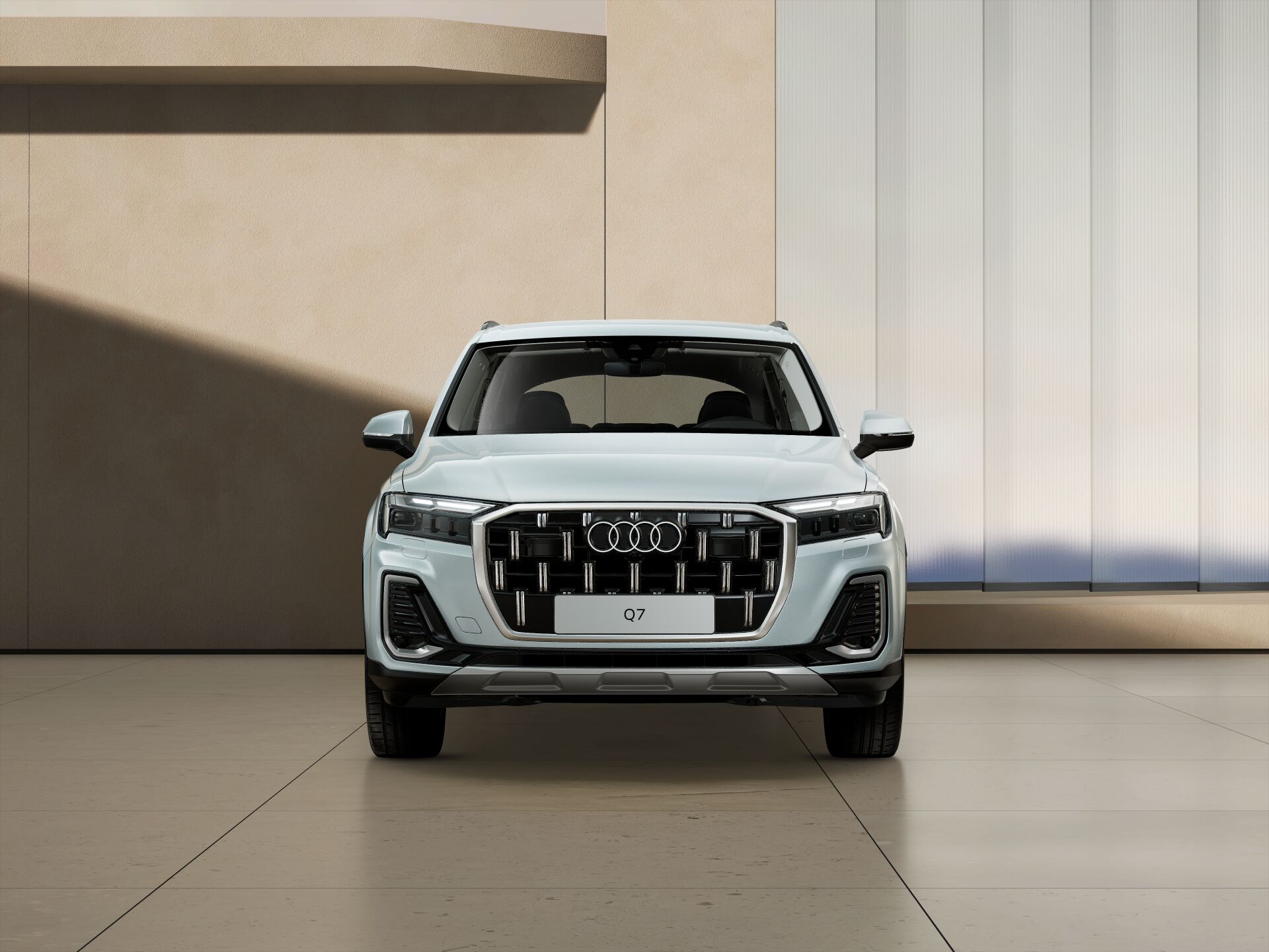 Q7 SUV EXTERIOR-FRONT-FRONT